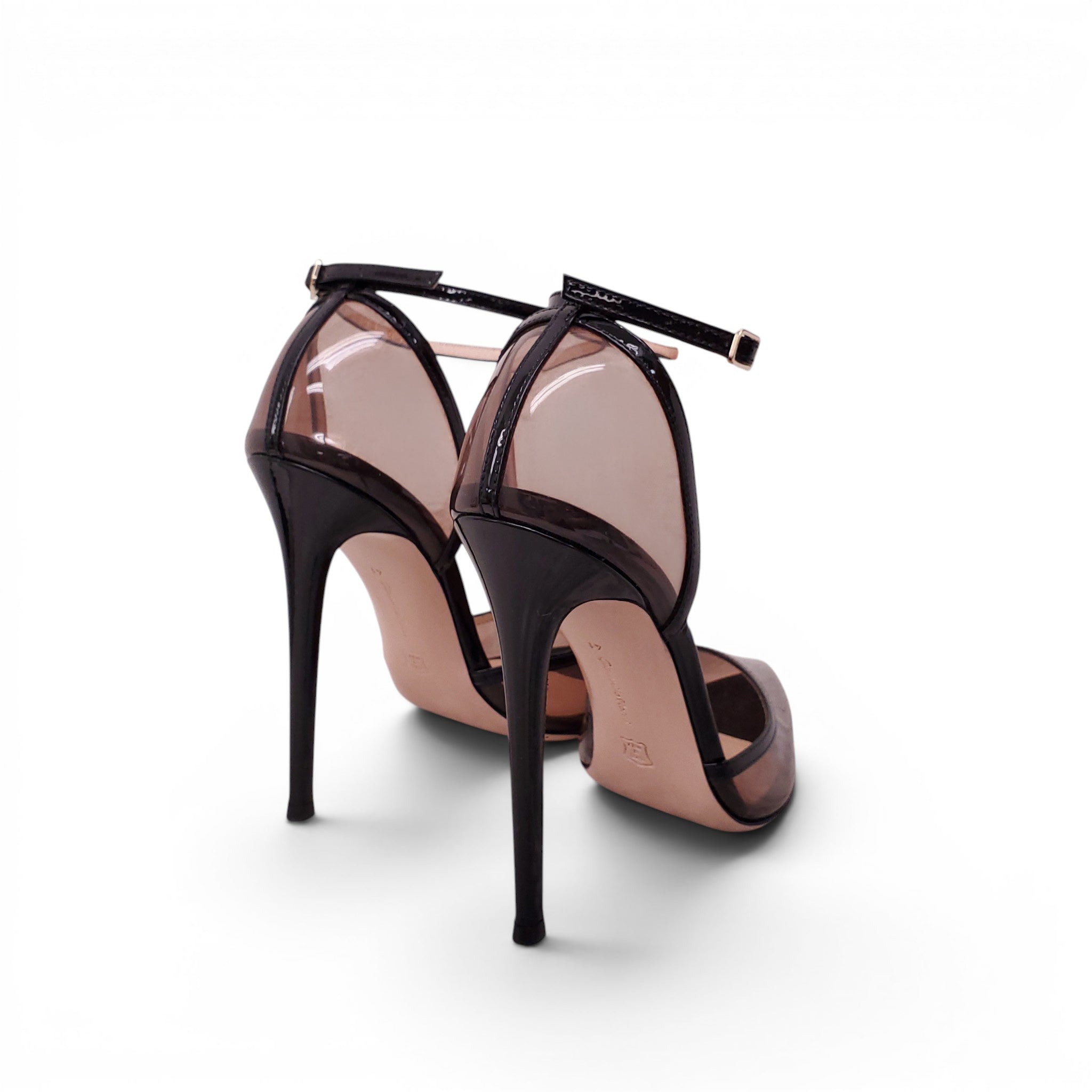GIANVITO ROSSI BLACK PATENT AND LUCITE HEELS - SIZE 41