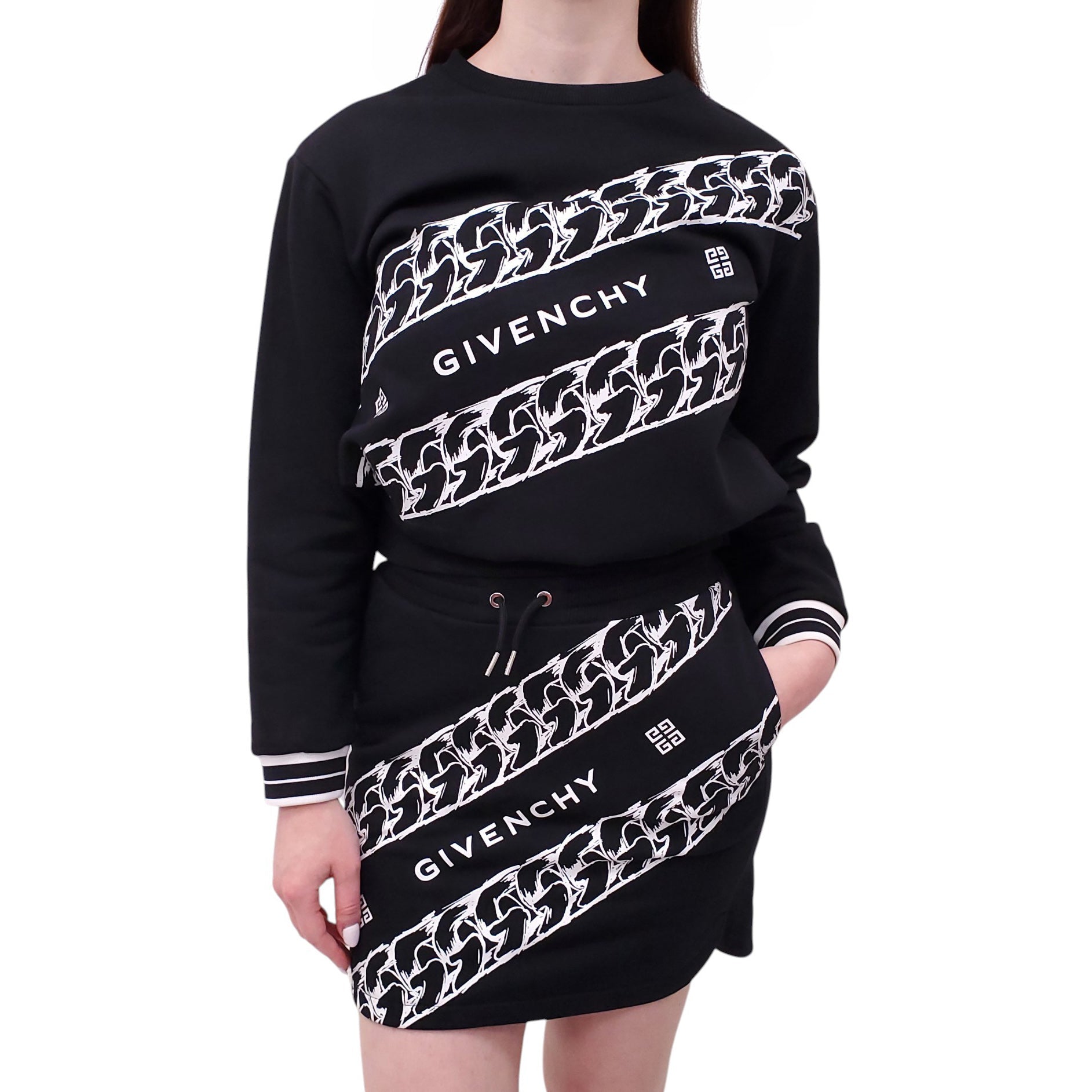 GIVENCHY BLACK AND WHITE LOGO SET - KIDS SIZE 12+