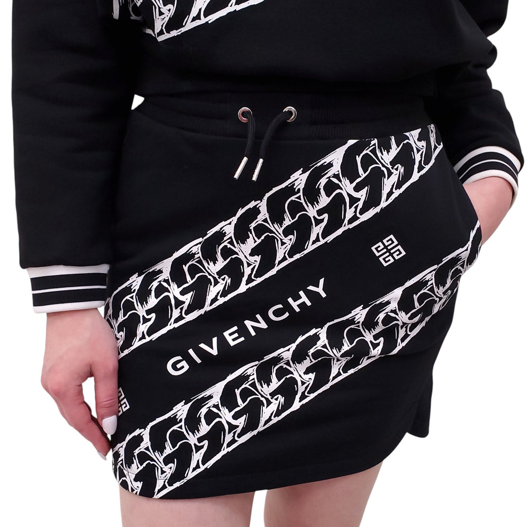 GIVENCHY BLACK AND WHITE LOGO SET - KIDS SIZE 12+
