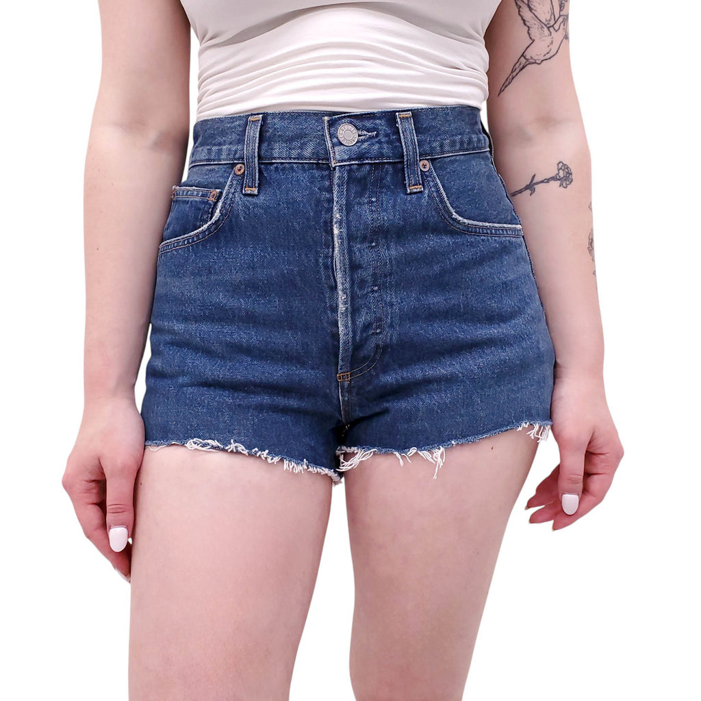 AGOLDE MEDIUM WASH BUTTON-UP DENIM SHORTS - SIZE 25