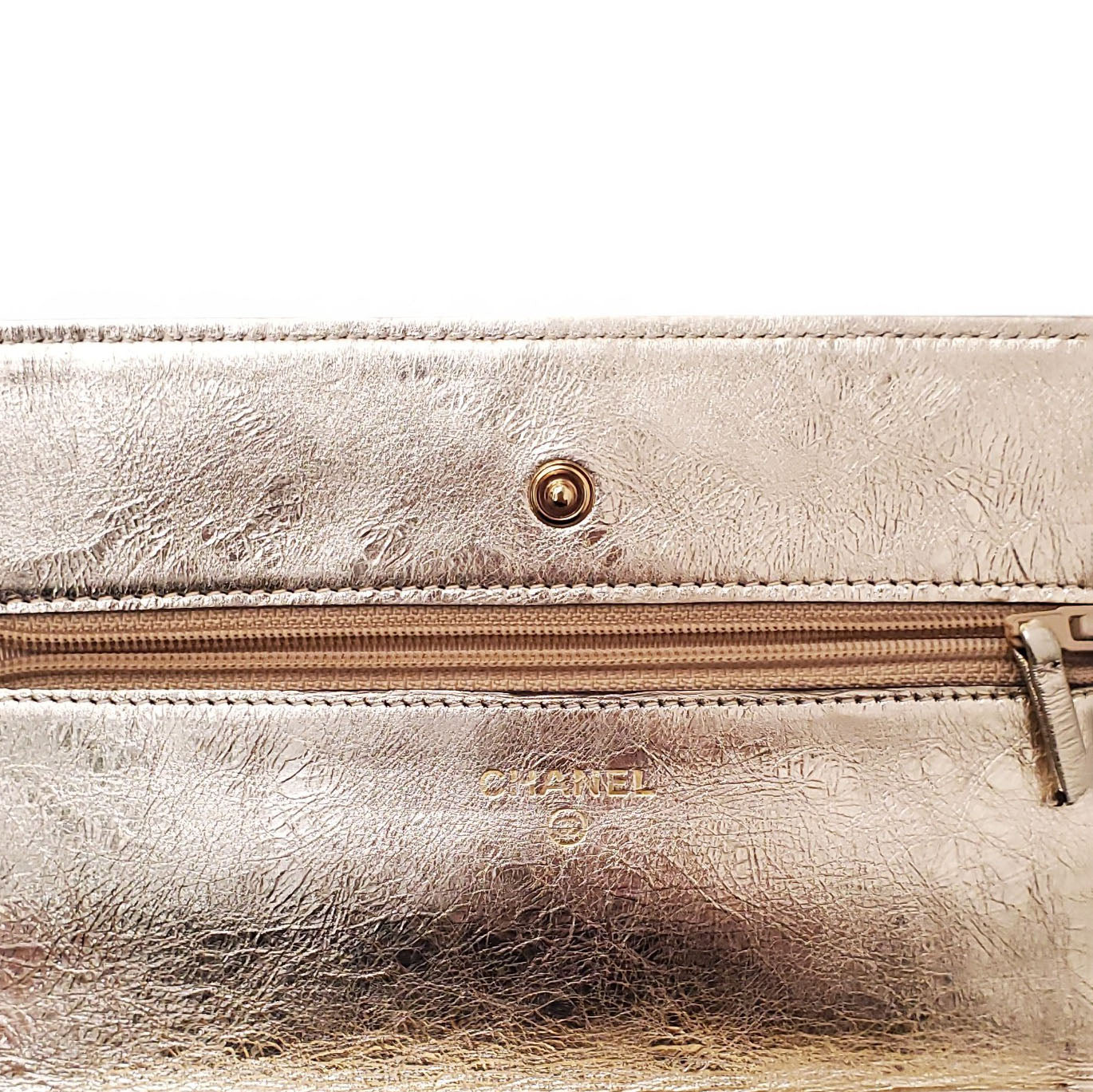 CHANEL GOLD RE-ISSUE WALLET ON A CHAIN