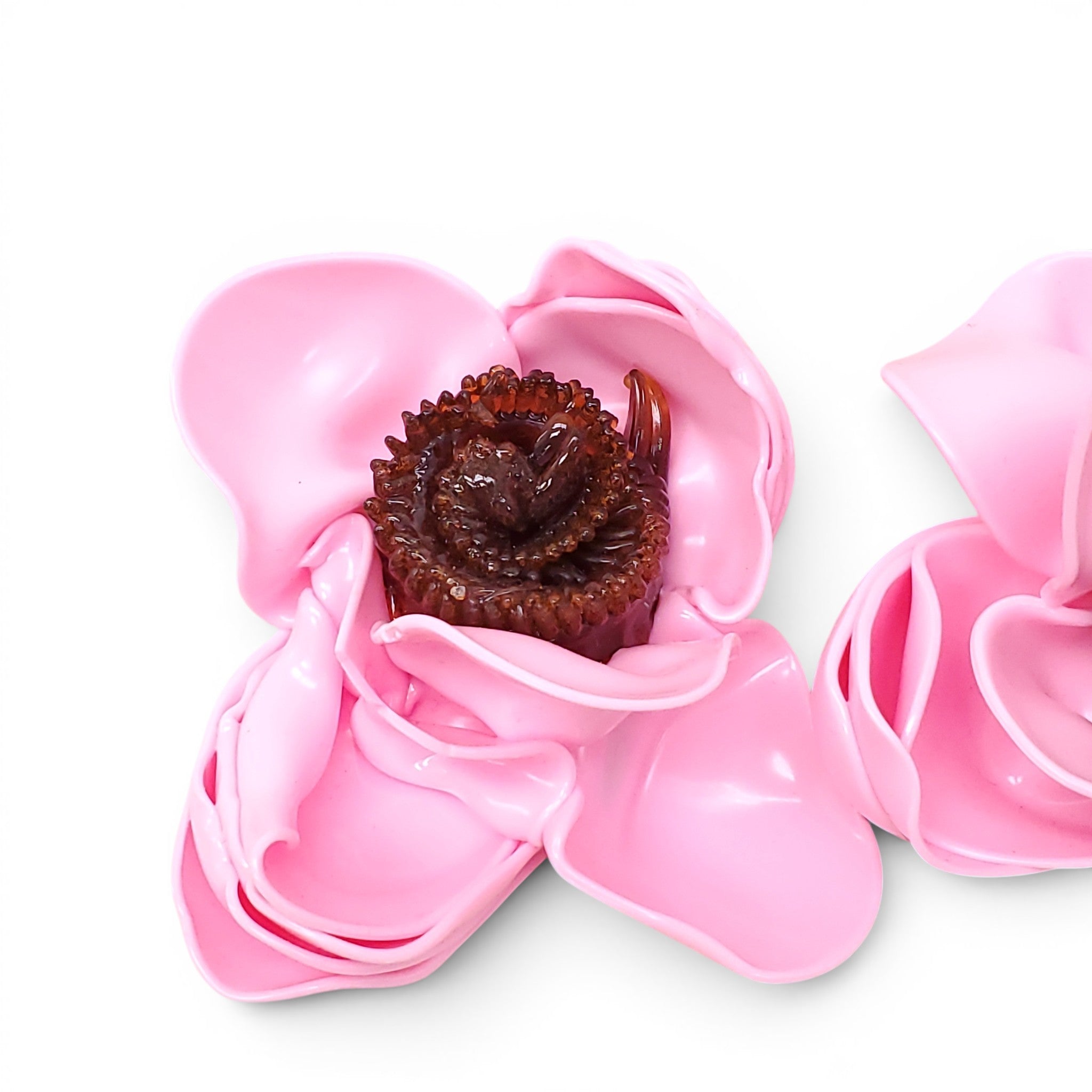 TÉTIER BIJOUX PINK AND BROWN FLORAL PISTOL EARRINGS