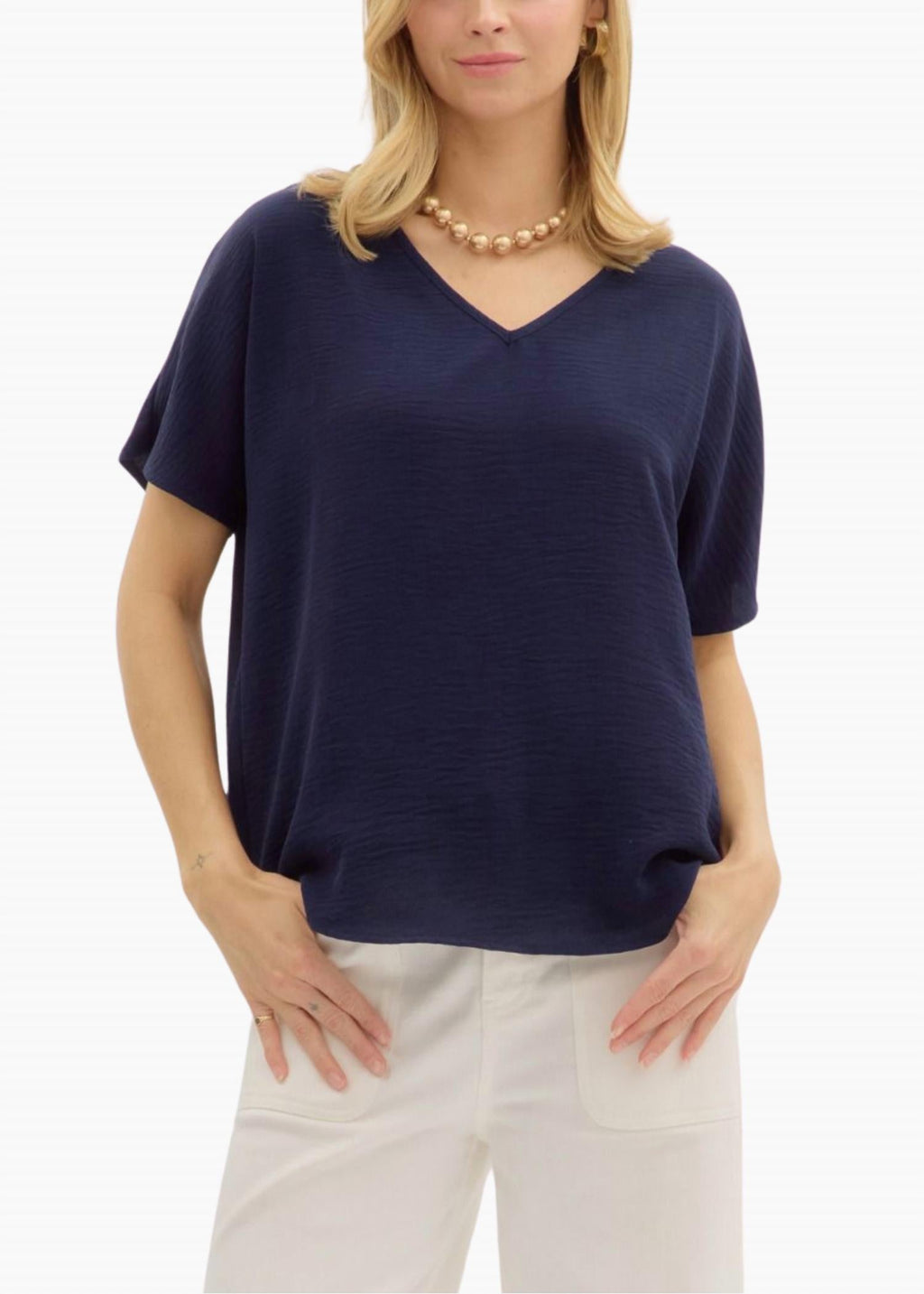 Dana V-Neck Short Sleeve Pullover Top In Navy