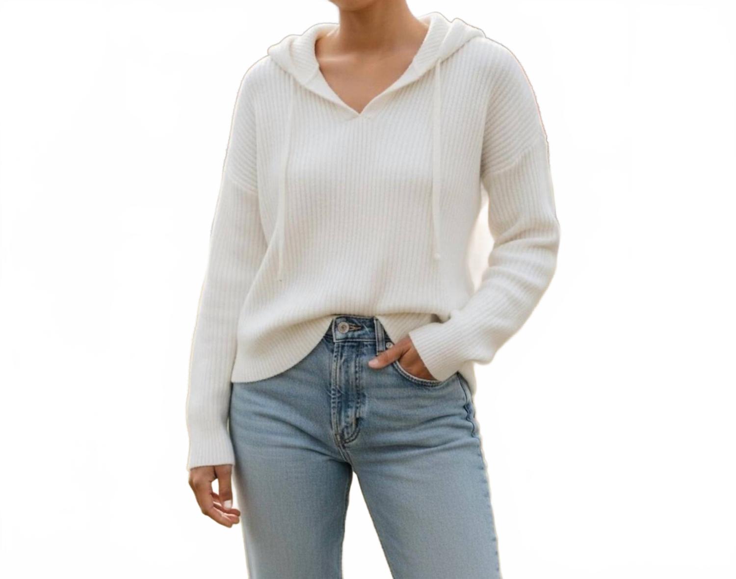 Hooded Sweater In White