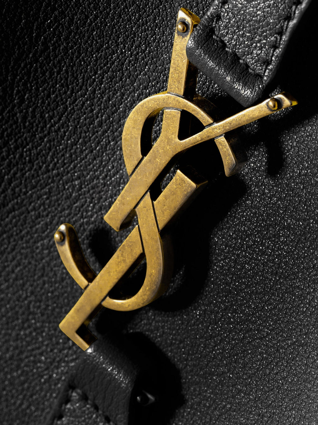 Saint Laurent Women Le 5 Ã  7 Leather Shoulder Bag