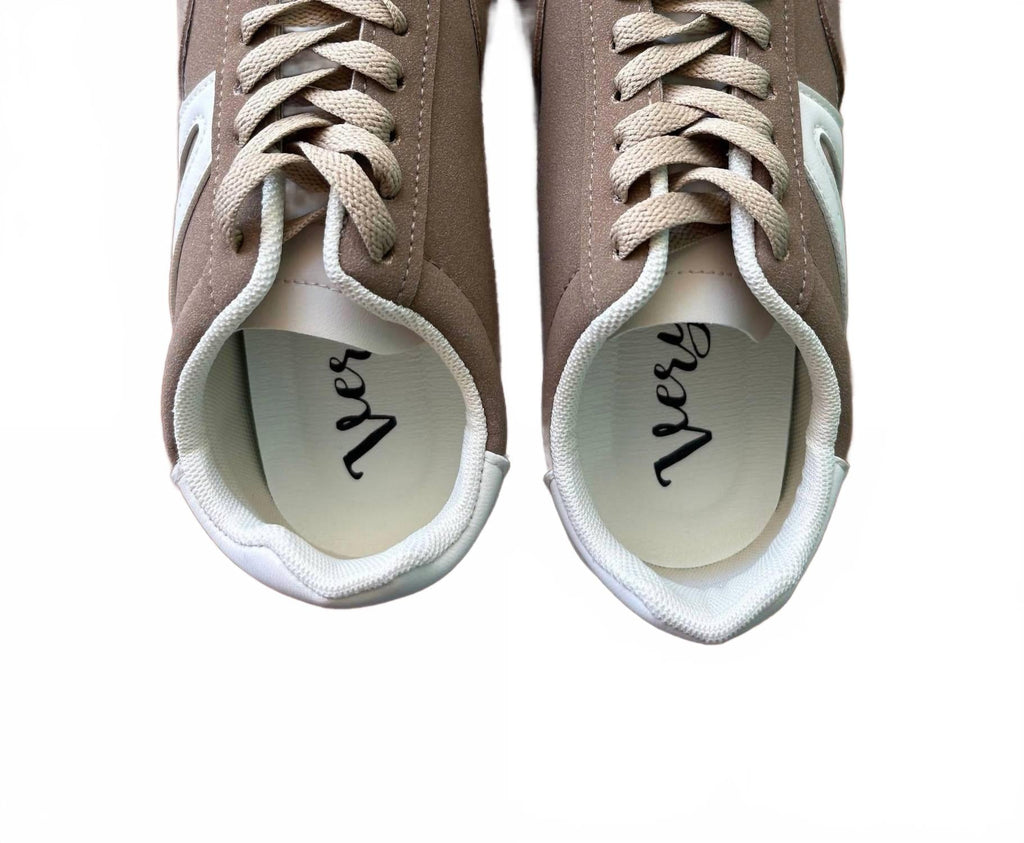 Women's Retro Sneaker In Brown