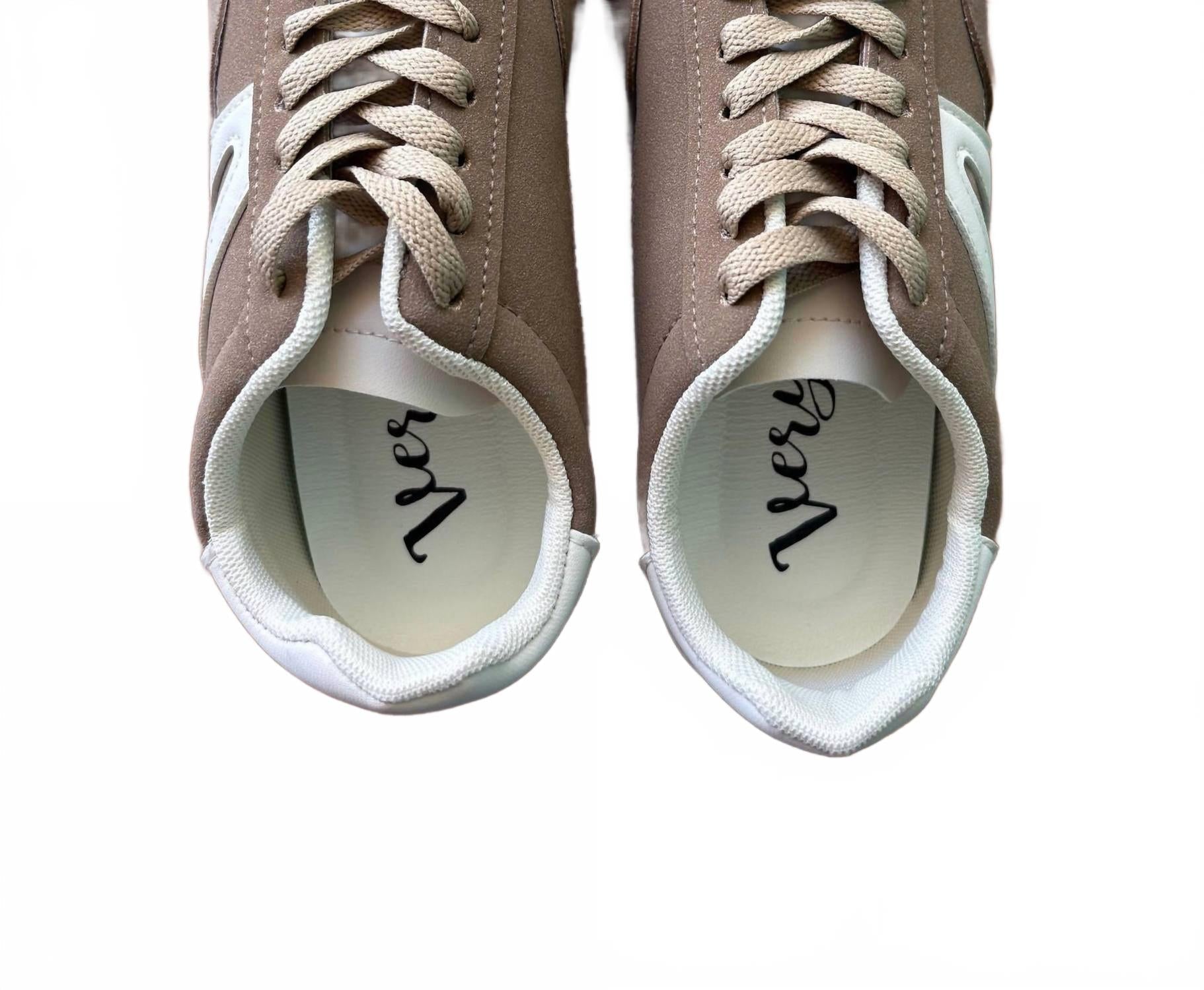 Women's Retro Sneaker In Brown