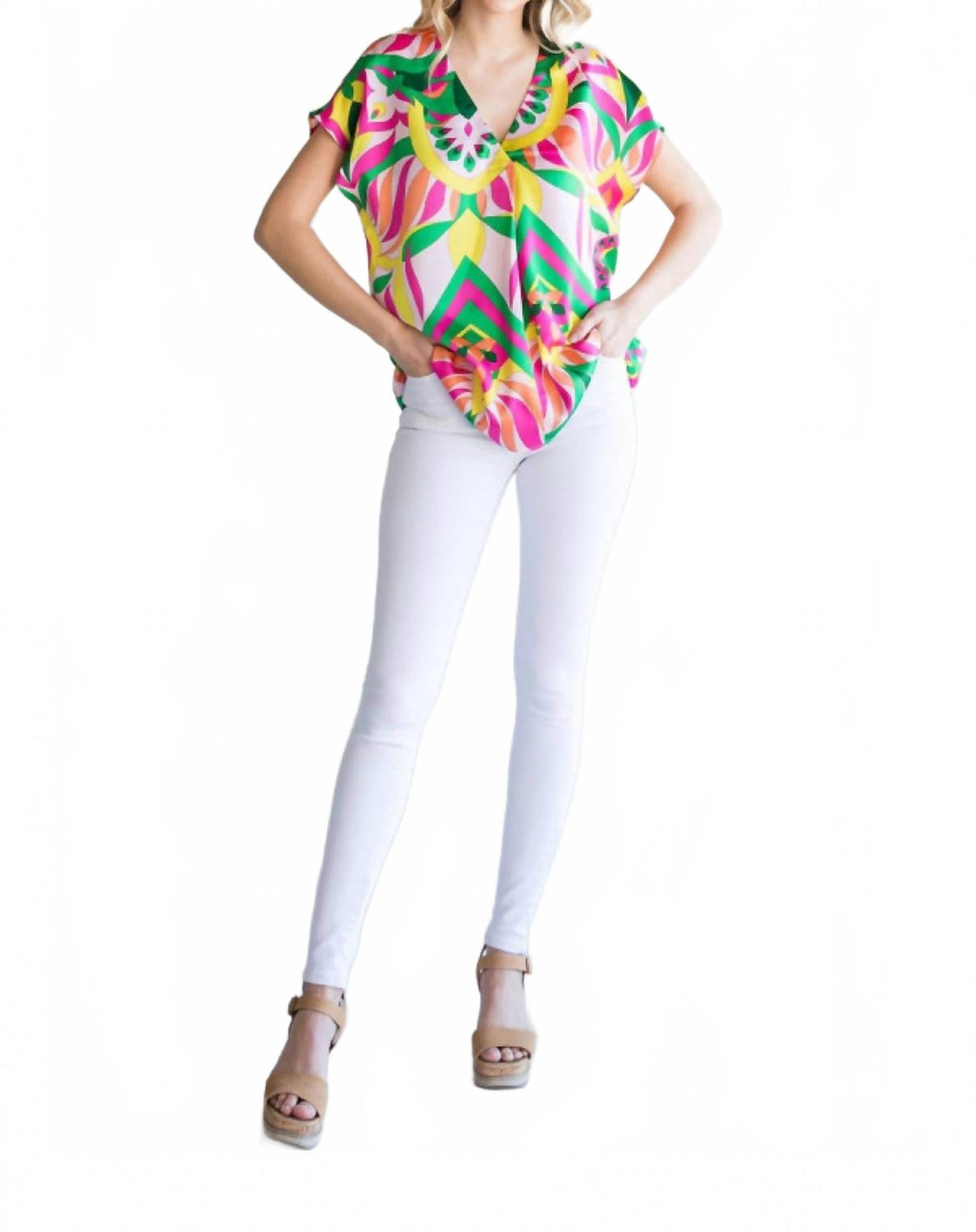 Mix Print Top With A V-Neckline & Short Curved Sleeves In Bright Pink