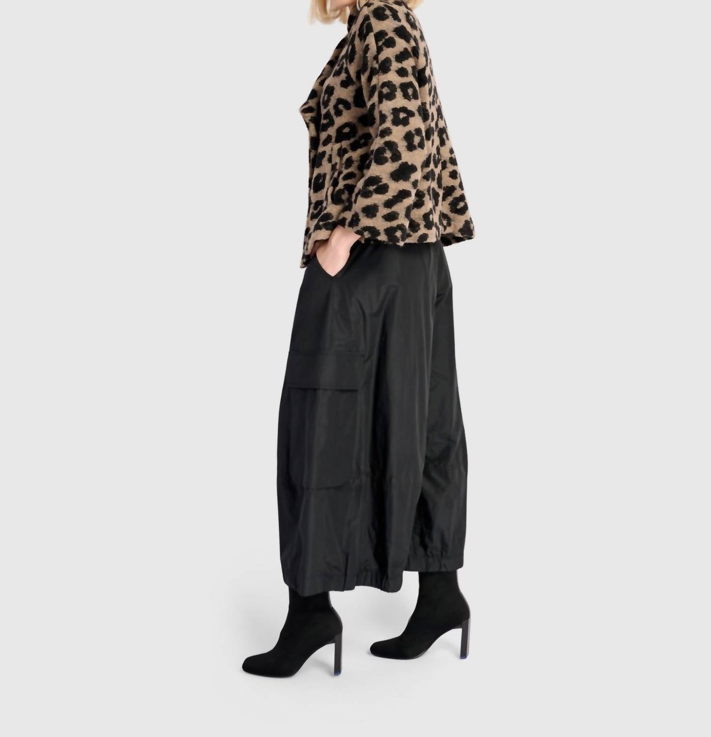 Wildcard Cozy Jacket In Leopard