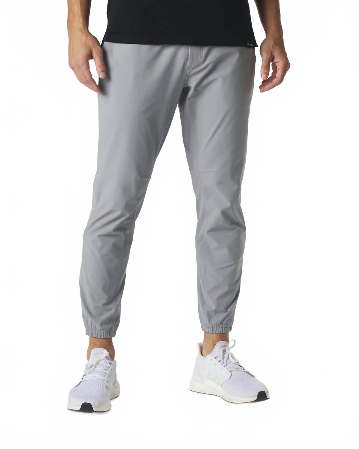 Aviation Jogger Pant In Medium Grey