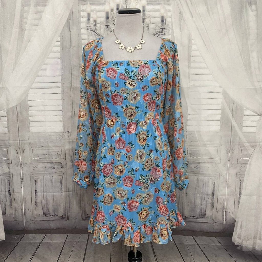 Vero Poet Sleeve Dress In Baby Blue