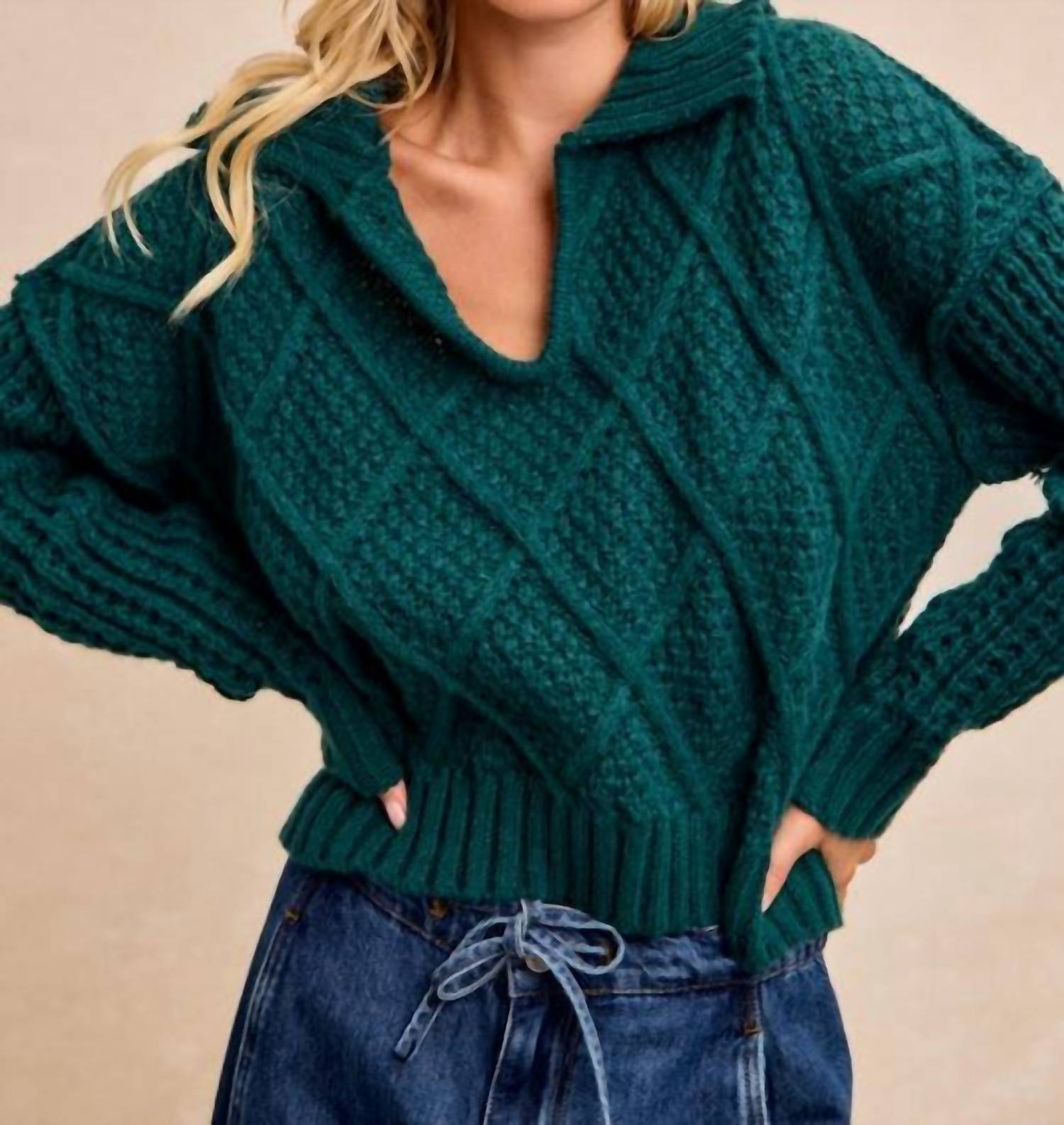Diamond Patterned Collared Sweater Top In Hunter