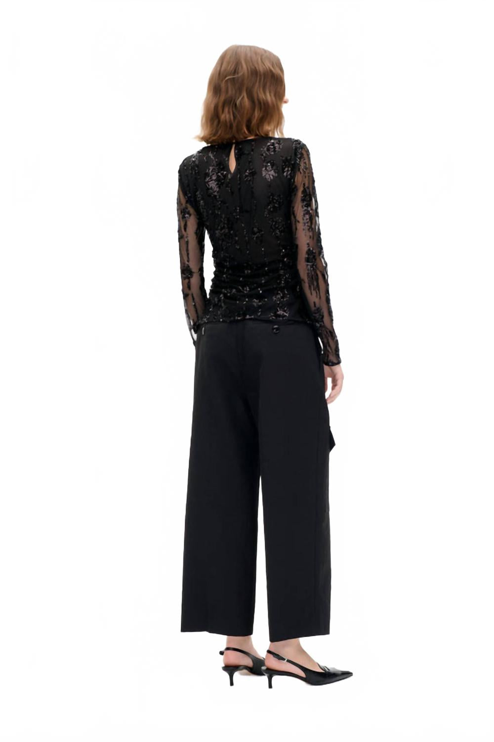 Jenine Sequin Top In Black