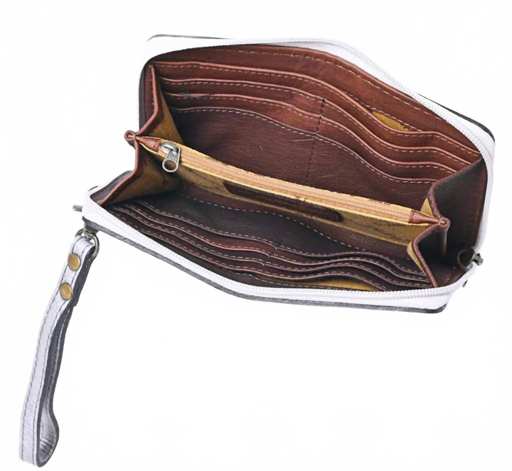 Women's Organizer Wallet In Silver
