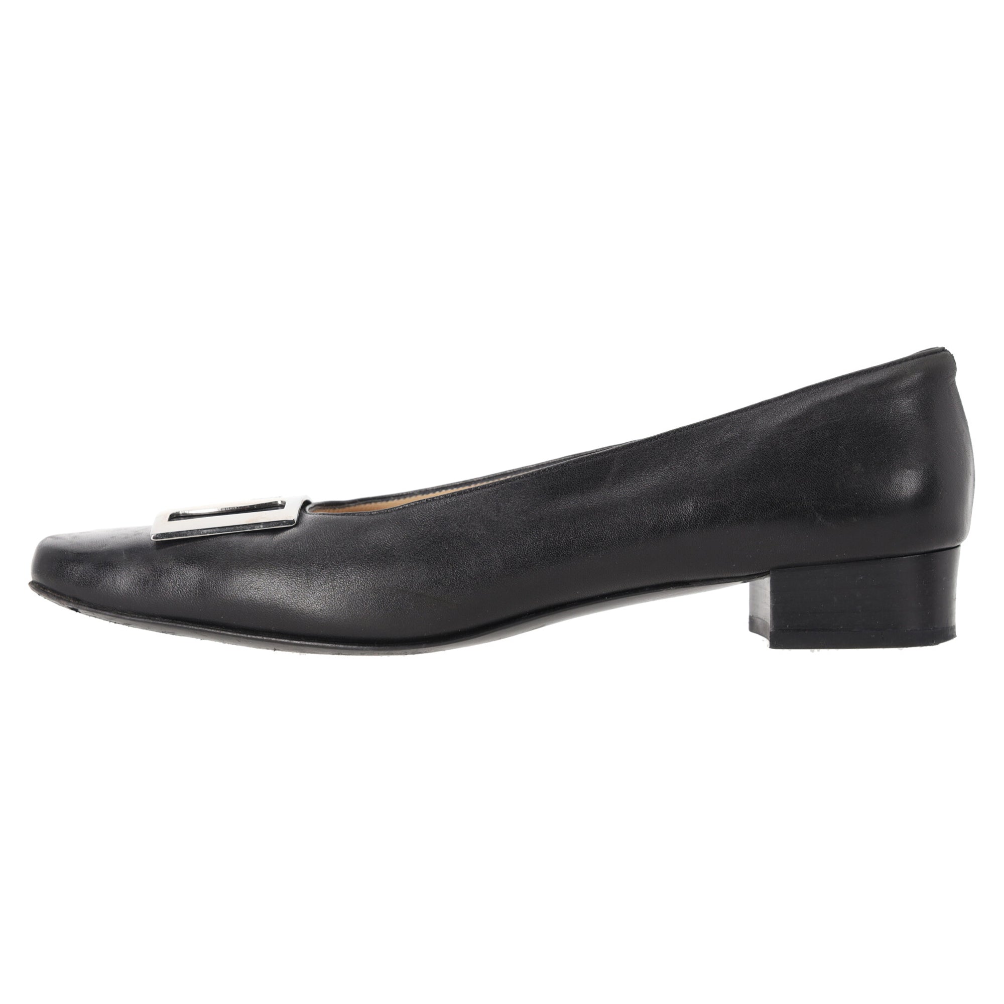 Ferragamo Buckle Detail Pumps in Black Leather