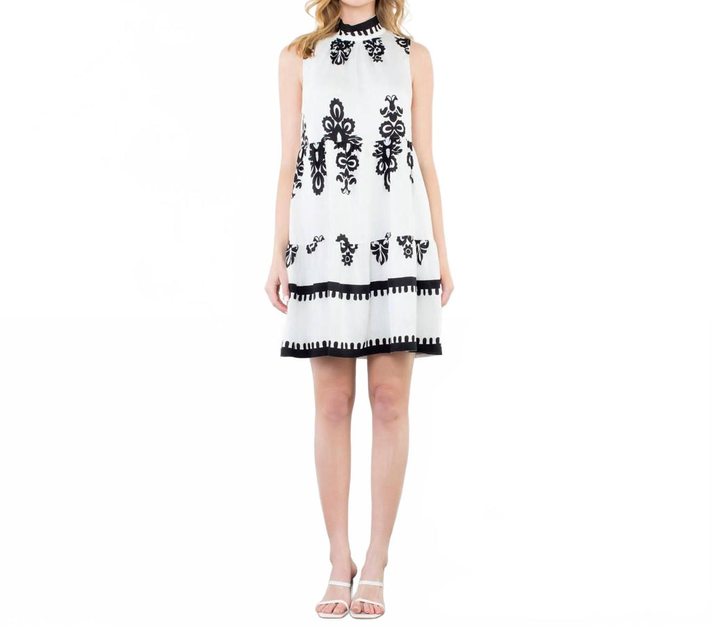 Sleeveless Tiered Midi Dress In White / Black