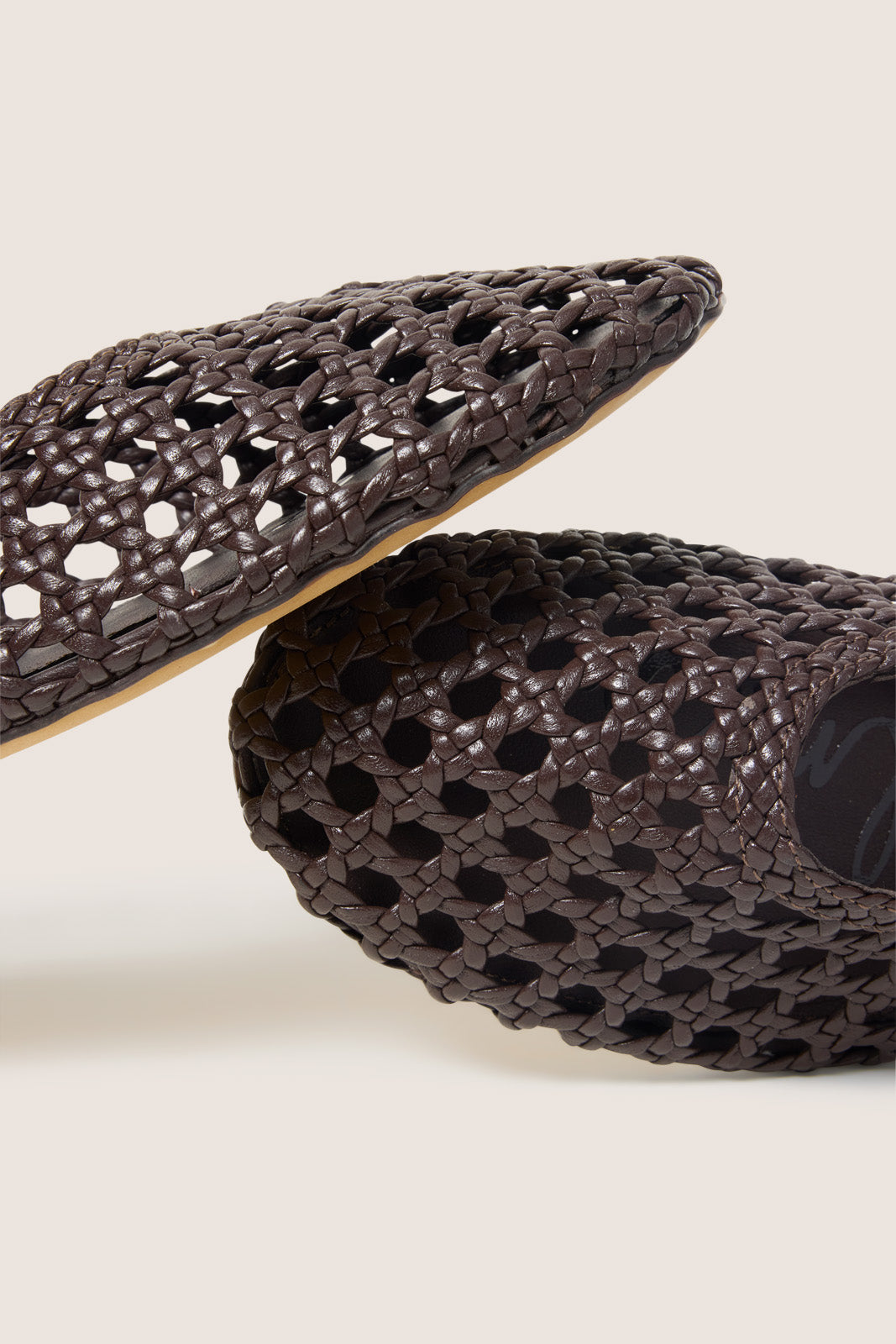 Women's Shira Flat
