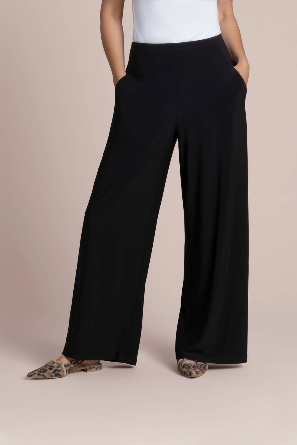 Easy Wide Leg Pant In Black