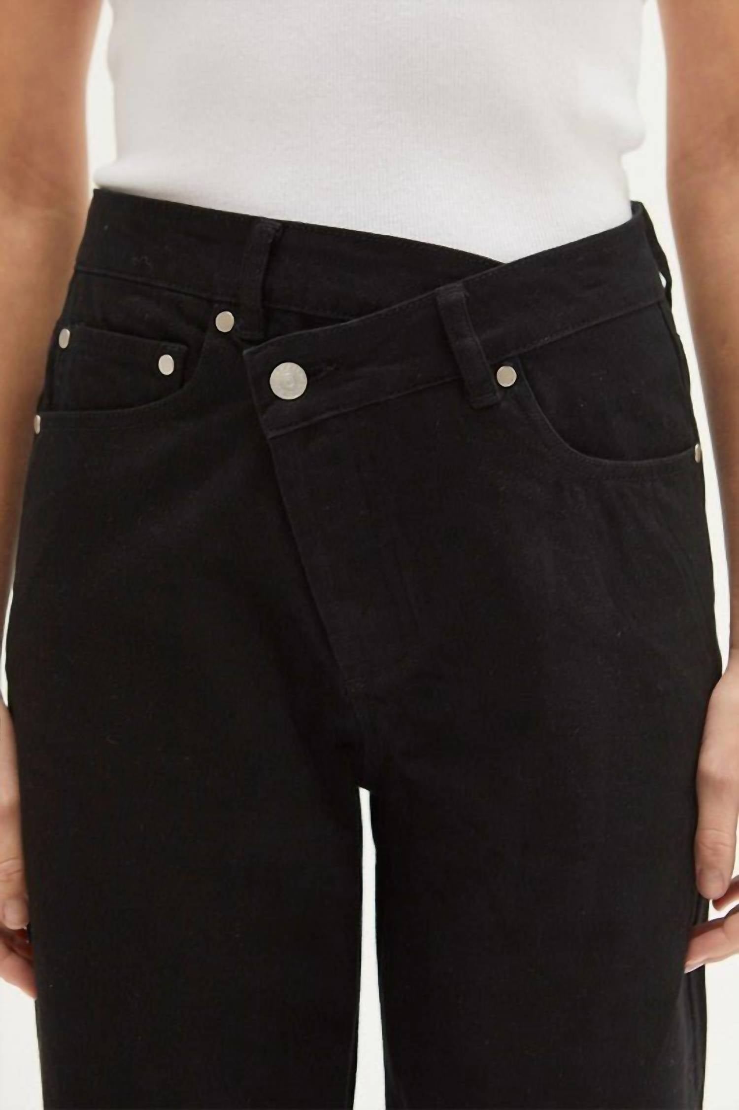 Chelsea Straight-Leg Asymmetric Waist Jean In Black