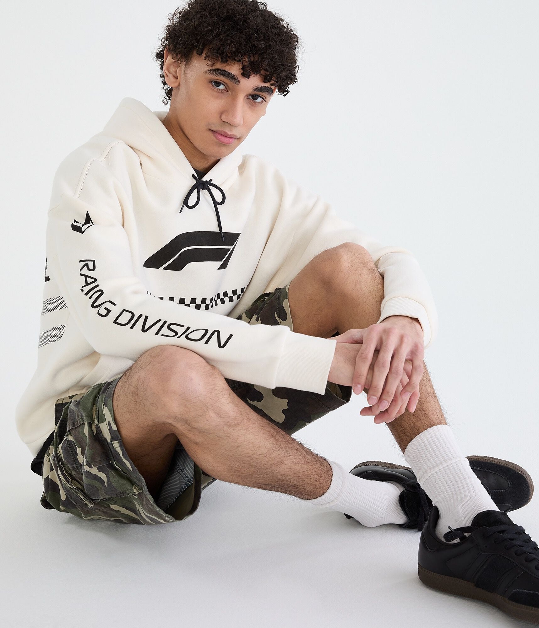 Aeropostale Formula 1 Shadow Car Pullover Hoodie