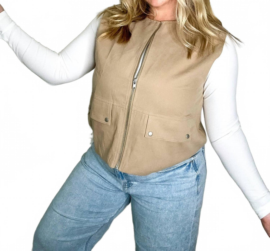 Canyon Oversized Cargo Zip Up Vest In Khaki