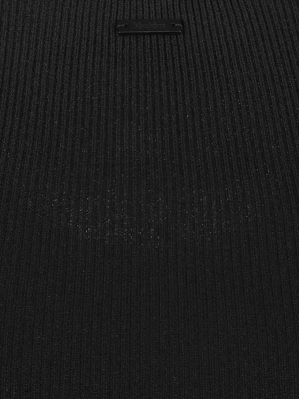 Fitted Ribbed Tank Top with Scoop Neckline
