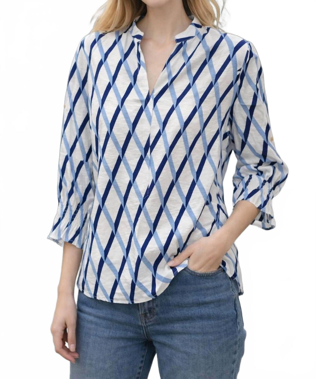 Diamond Pattern Top In White/blue