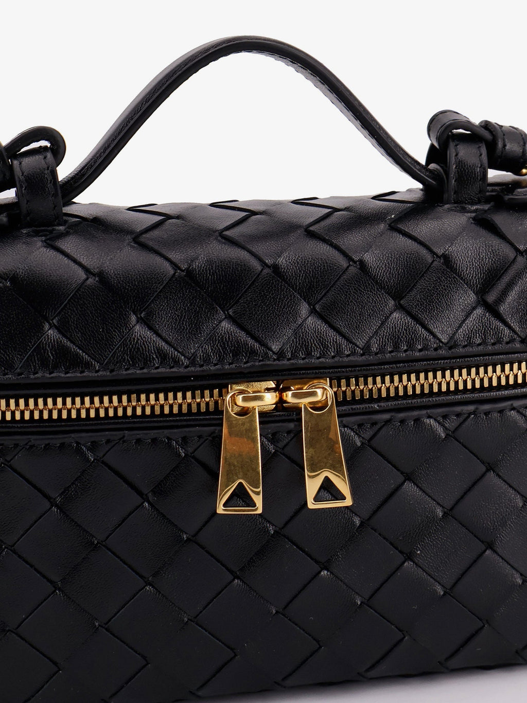 Bottega Veneta Women Bang Bang Intrecciato Leather Vanity Case