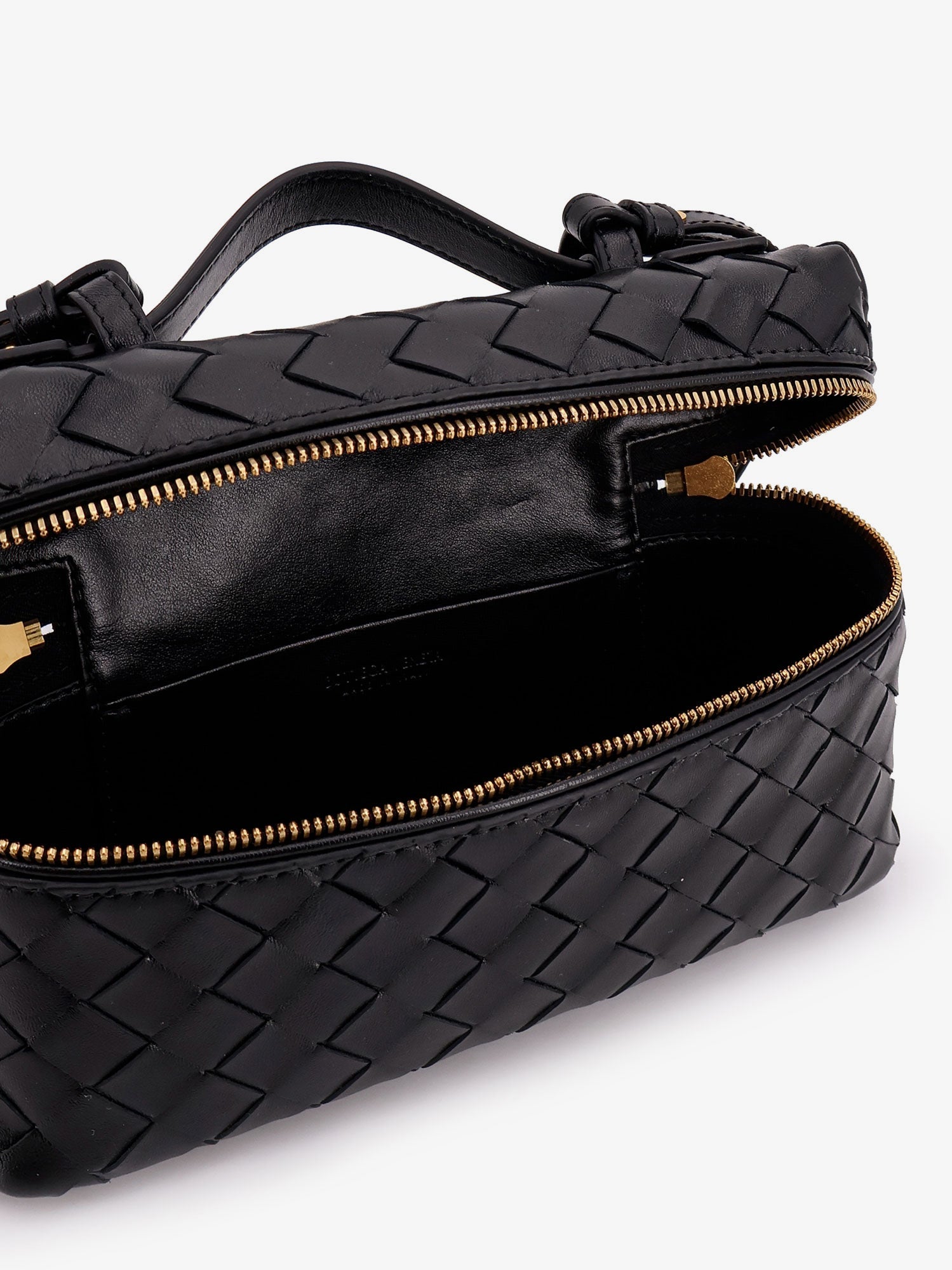 Bottega Veneta Women Bang Bang Intrecciato Leather Vanity Case