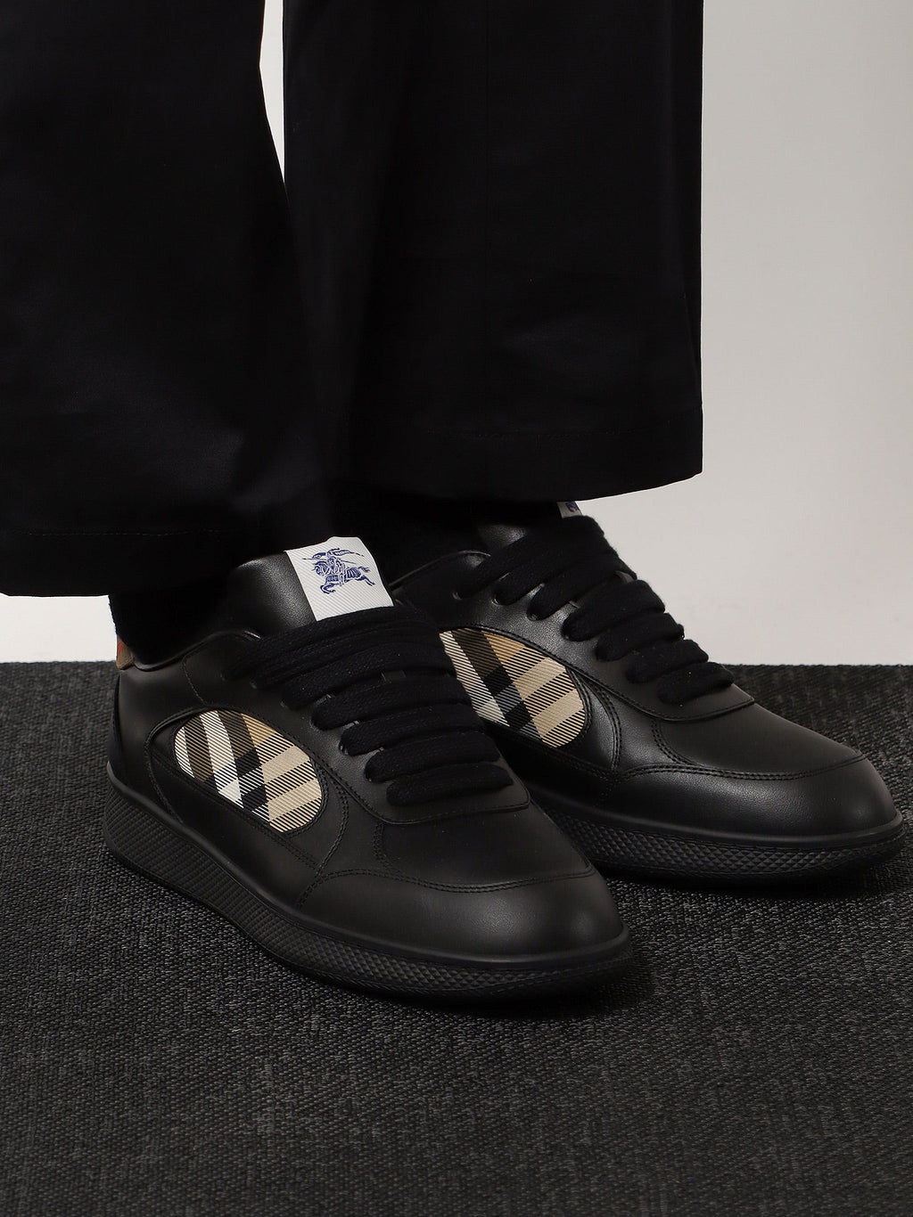 Burberry Men Leather Sneakers With Traditional Check Inserts