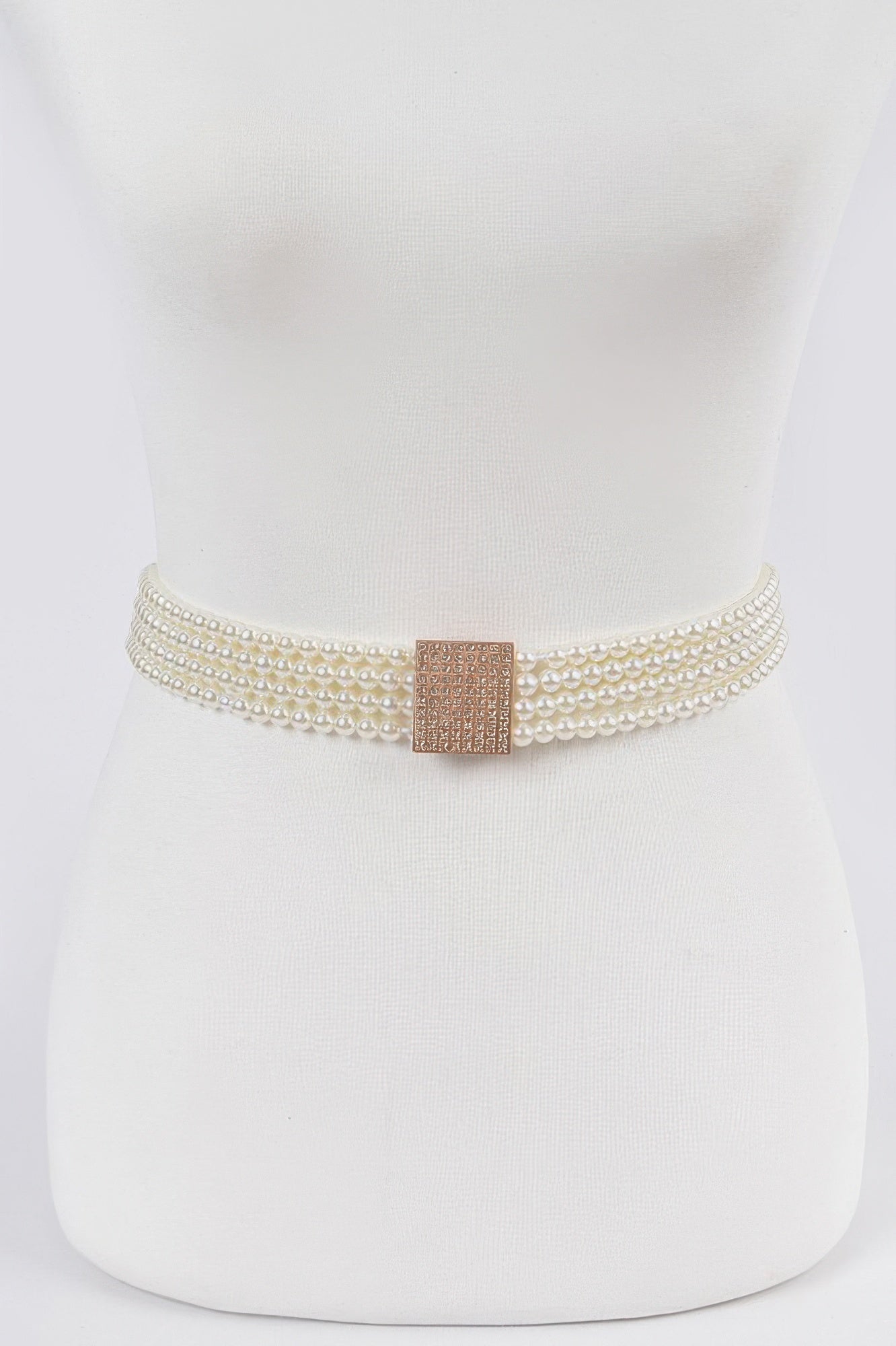 The Classic Pearl Stretch Belt