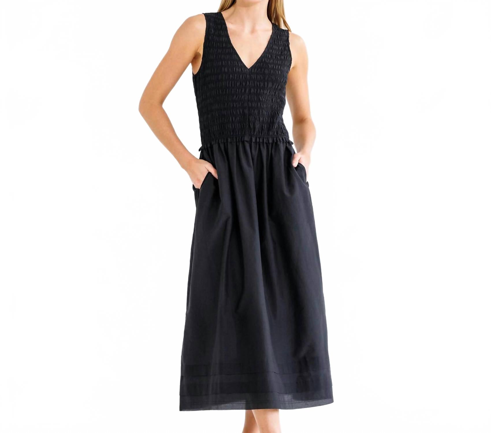 Go Smocked Up Dress In Black