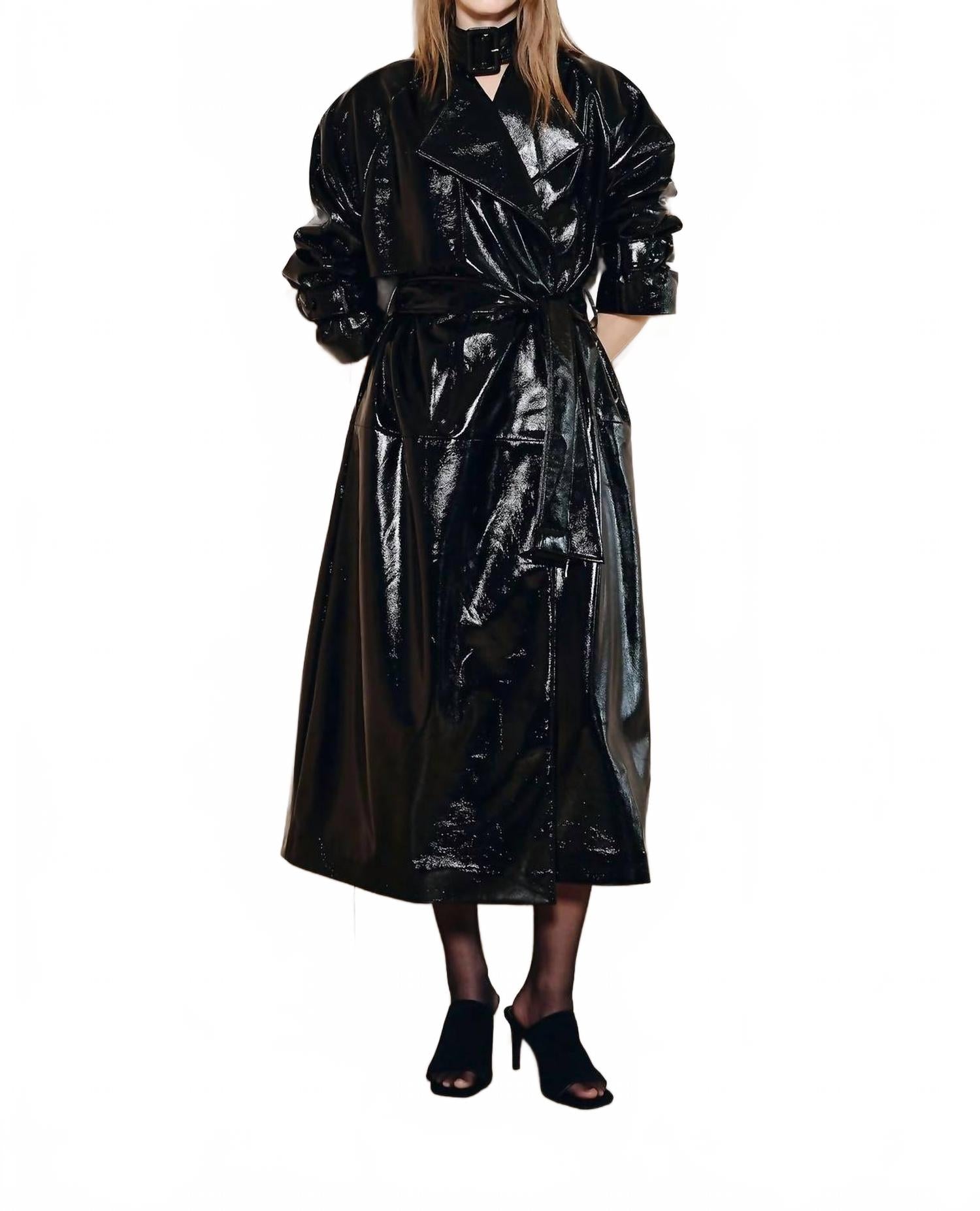 Hyde Shiny Trench Coat In Black