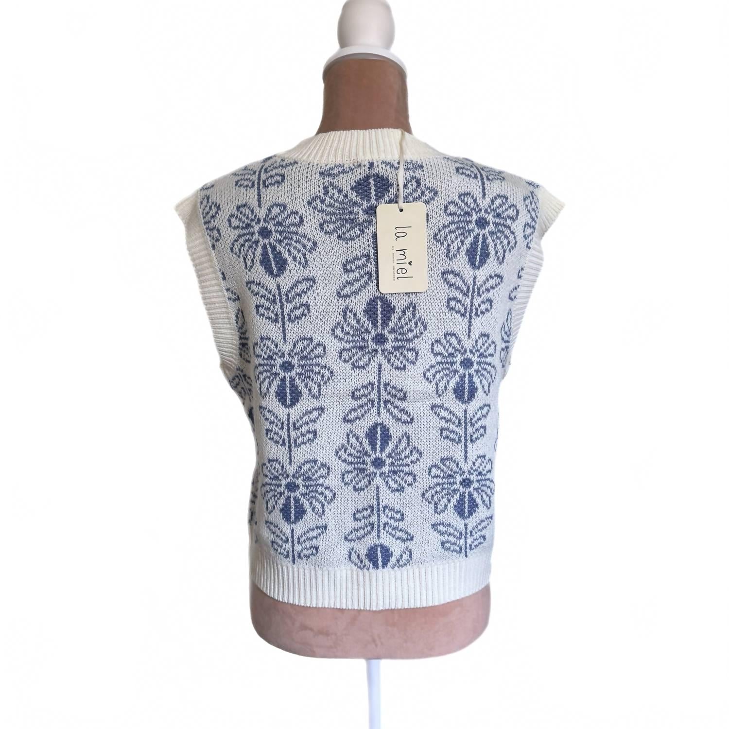 Floral Knit Sweater Vest Top In Pacific Blue