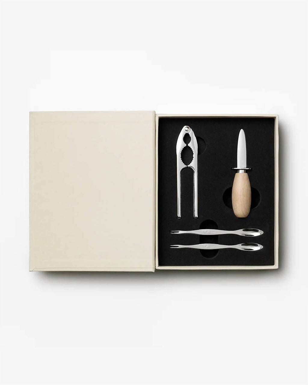 Seafood Essentials Gift Set In Beige