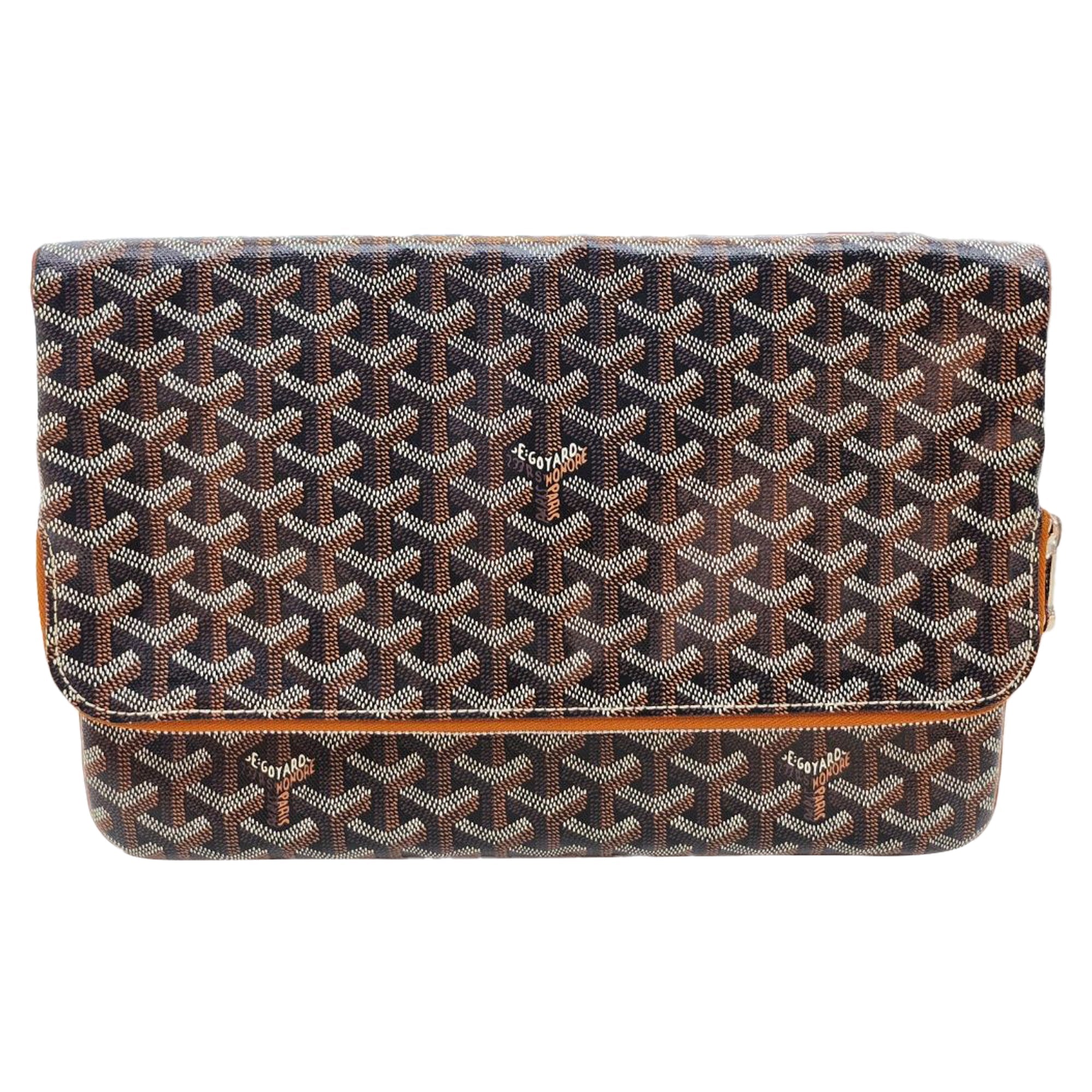 Saint Marie Clutch Gm Black Tan