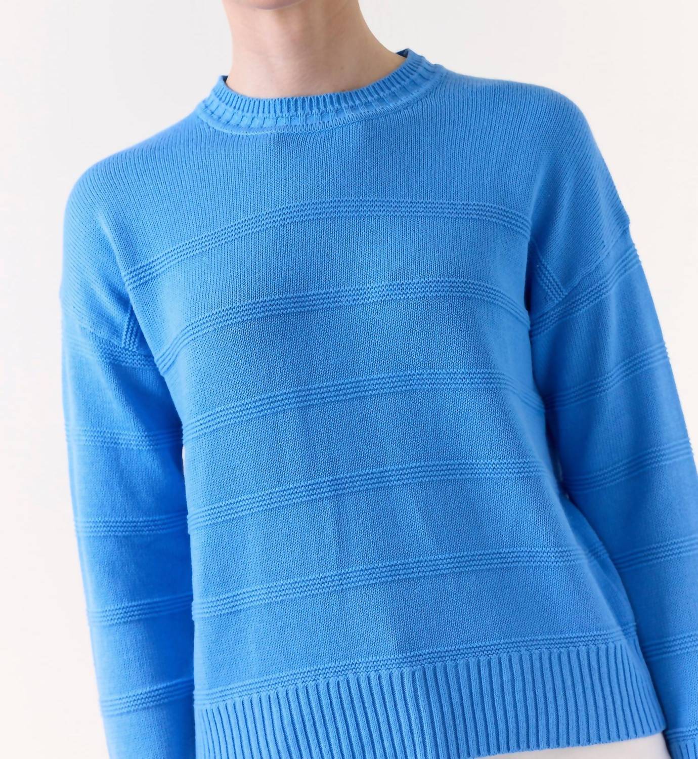 Tilly Textured Stripe Crew Top In Tranquil Blue