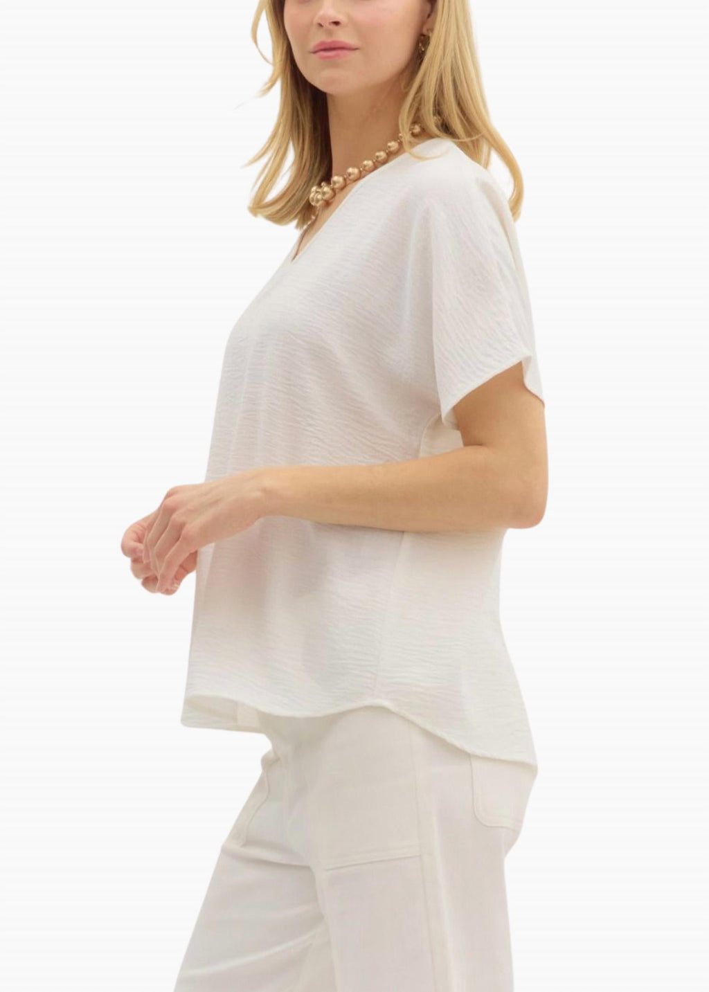 Dana V-Neck Short Sleeve Pullover Top In White