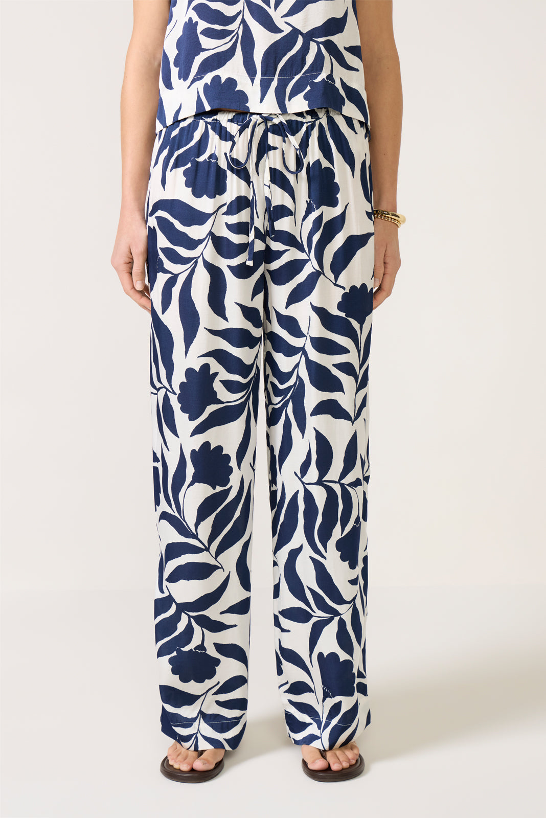Women's Drawcord Flowy Pants