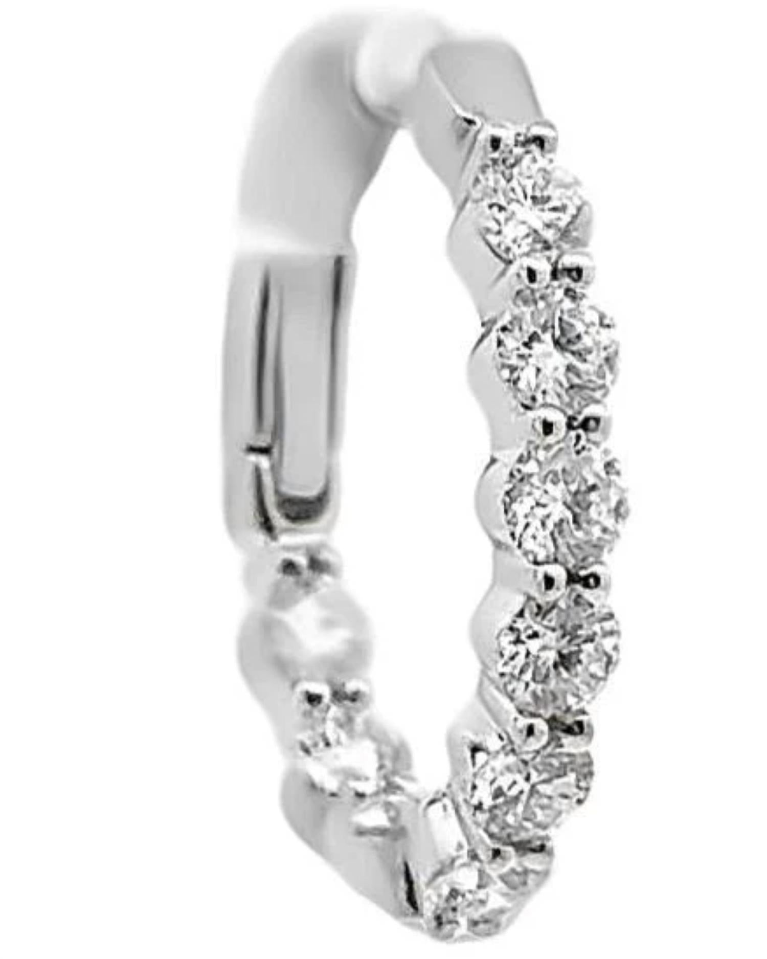 Women's Scalloped Edge Hoop Earrings In White Diamond