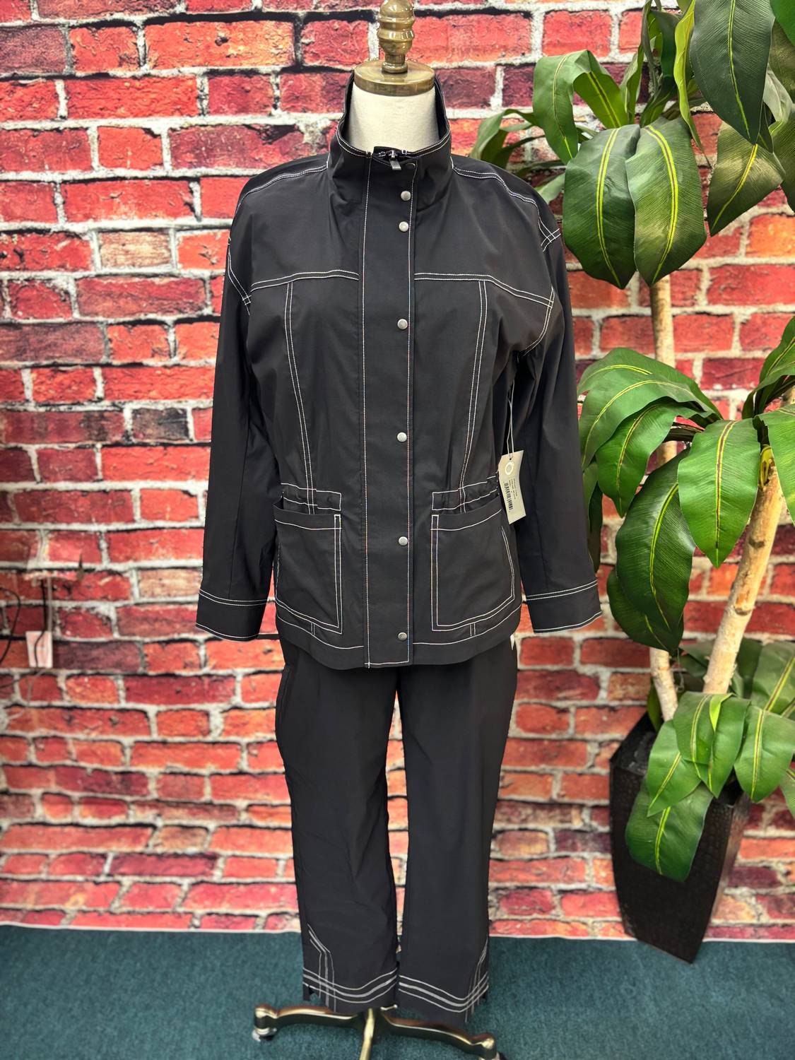 Women's Cool Tech Utility Jacket In Black