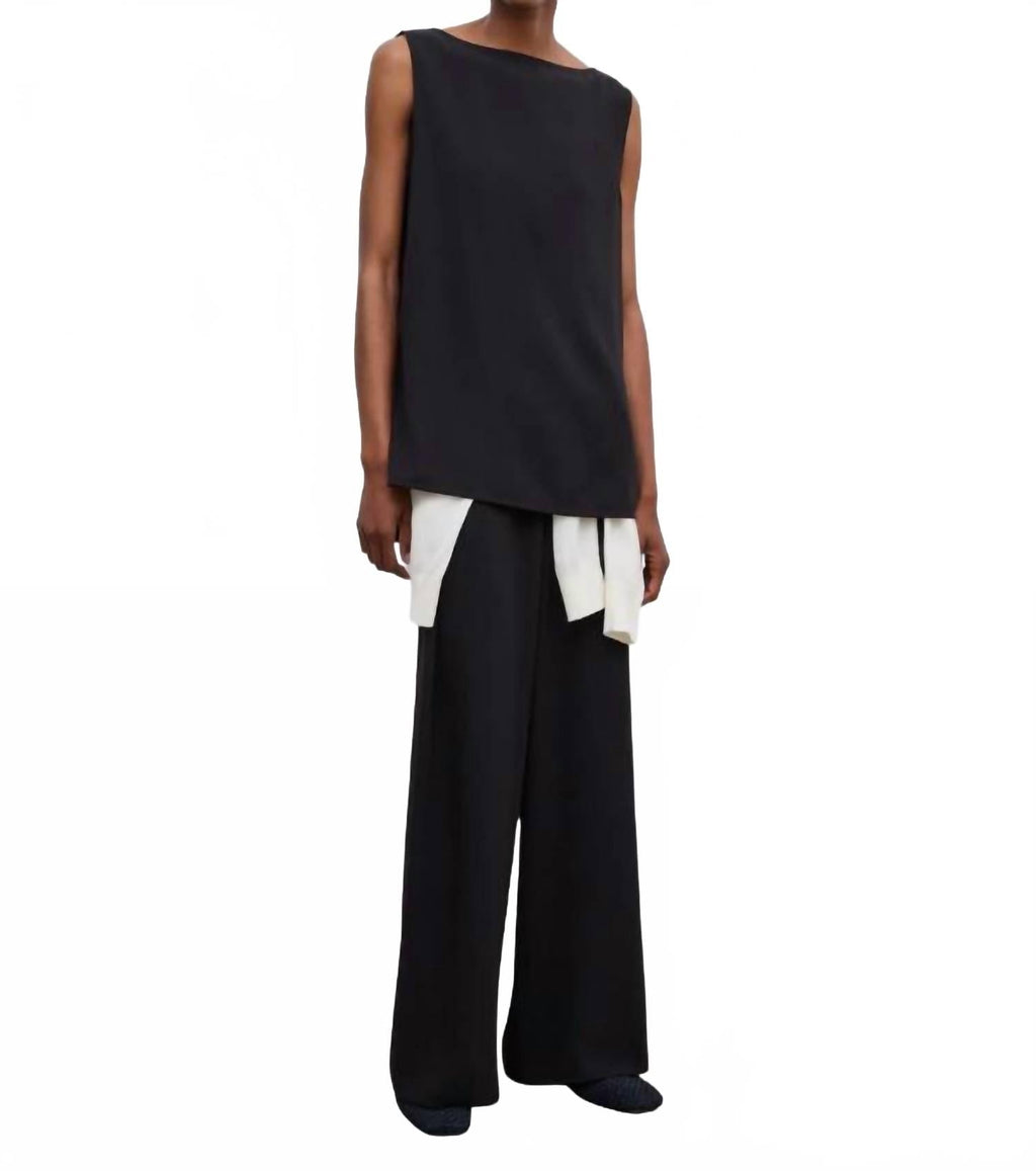 Sleeveless Crepe Top In Black