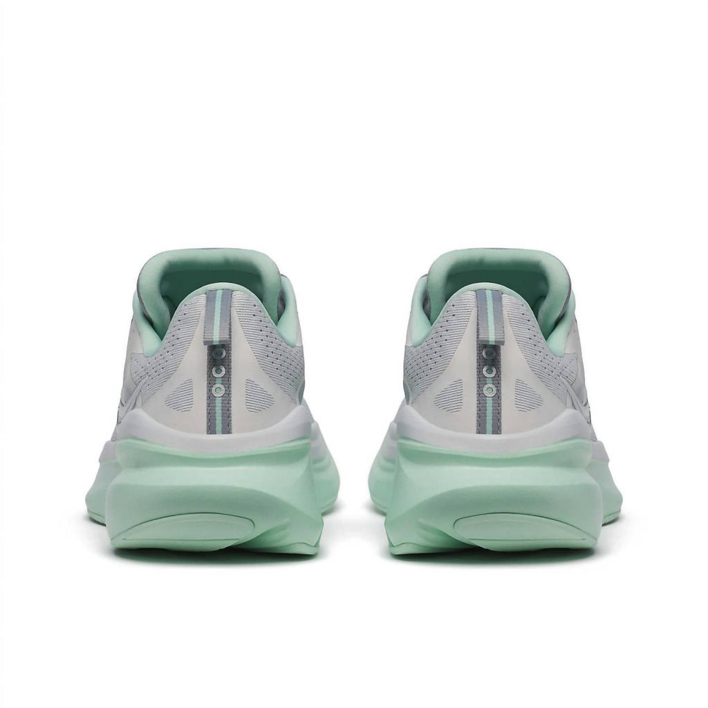 Women's Omni 22 Running Shoe In Gray/ Mint