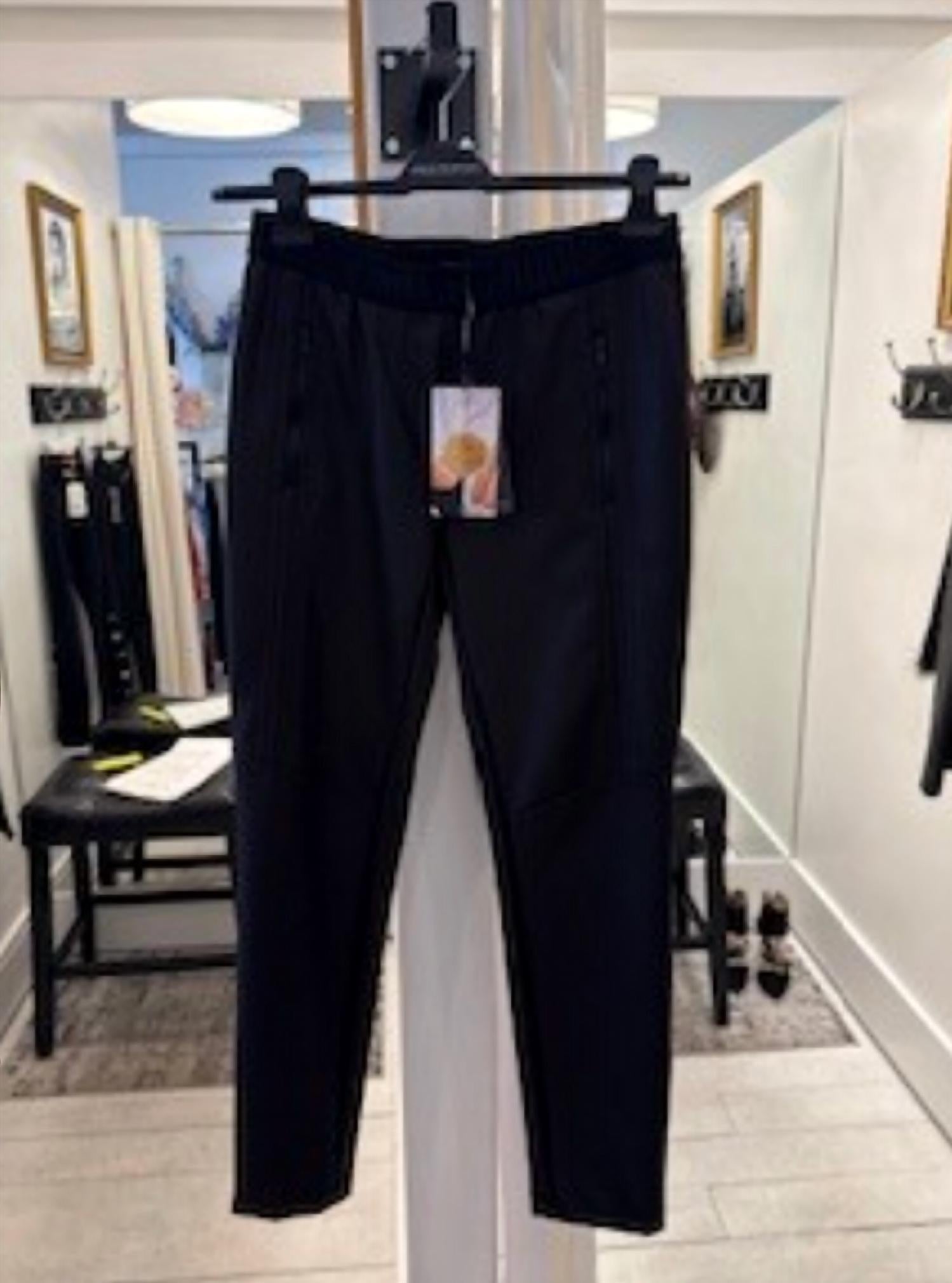 Elastic-Waist Jogger In Brown Bark
