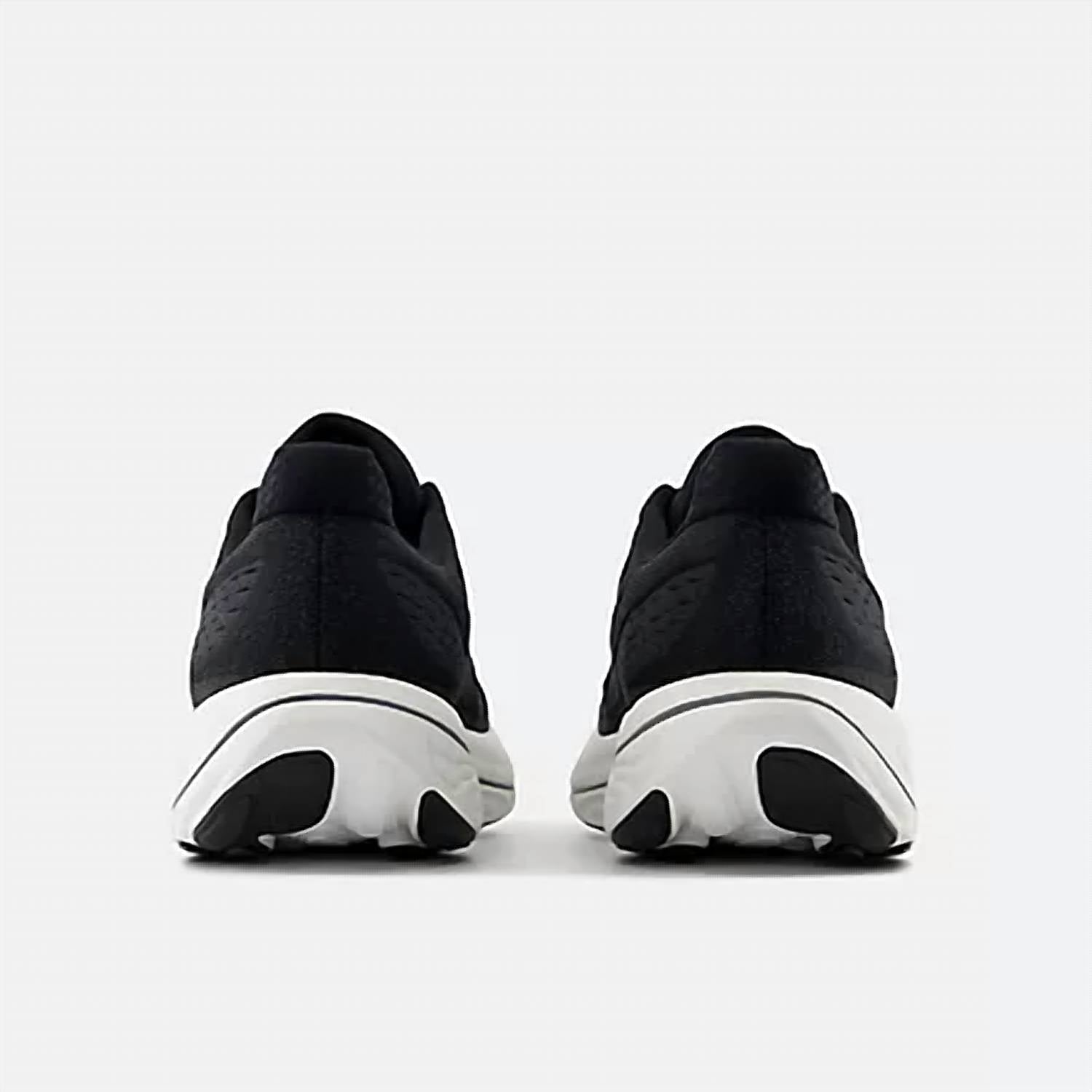 Men's Fresh Foam X Vongo V6 Running Shoes In Black With White