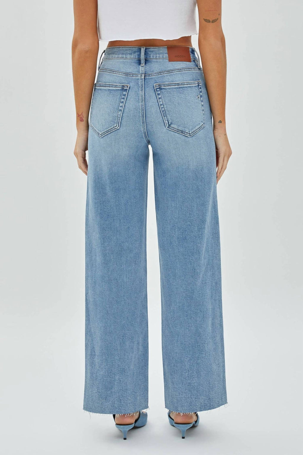 Clean Stretch Dad Jean In Denim