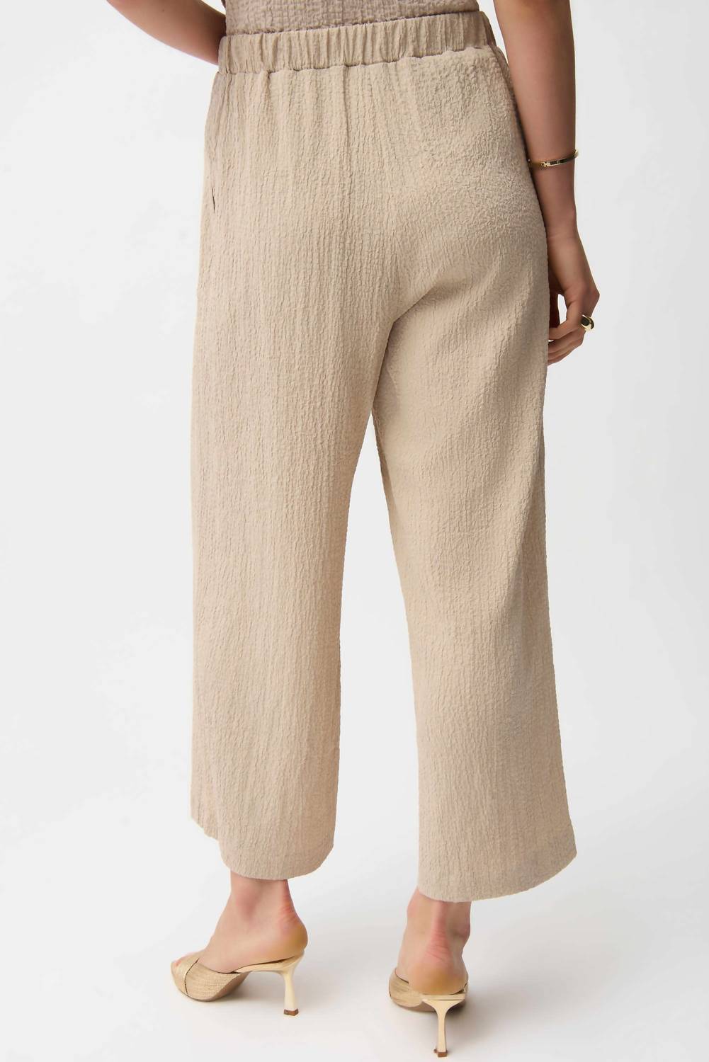 Seersucker Pull On Crop Pants In Parchment