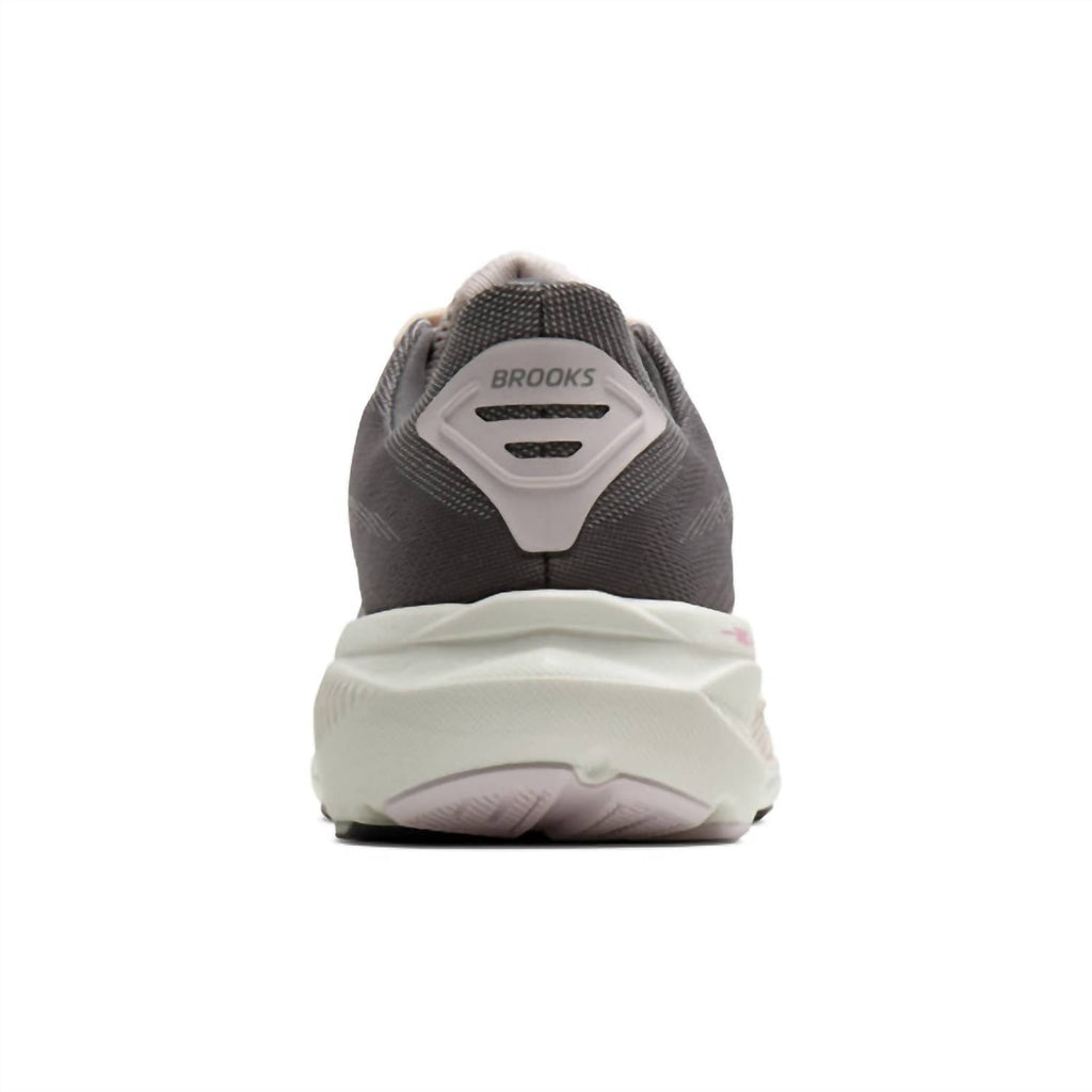 Women's Ghost 17 Shoe - Medium In Poppy Seed/pink/bluewash