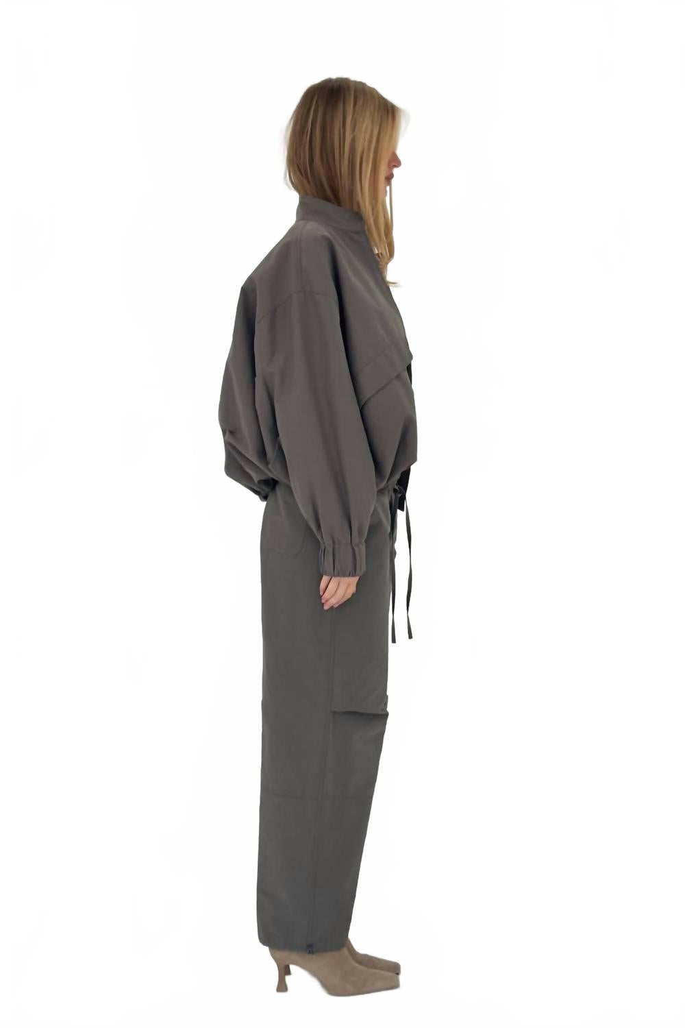 Sable Anorak Jacket In Charcoal
