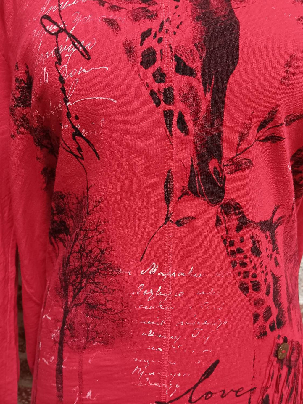 Single Pocket Safari Top In Red/ Black